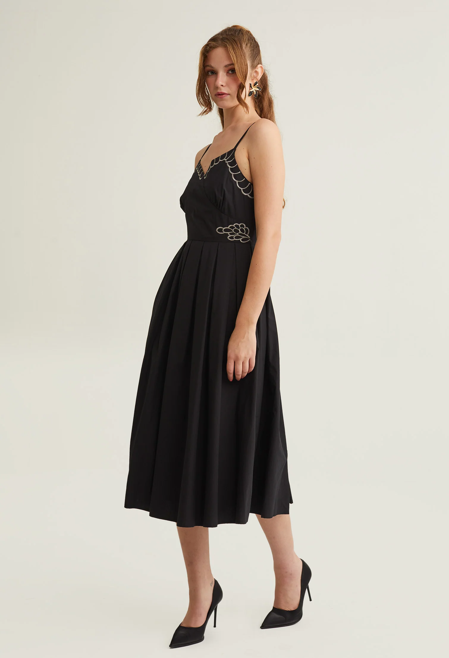 Thin Strap Pleated Midi Dress