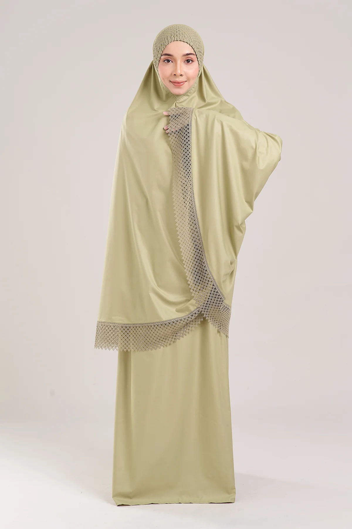 Telekung Modish Akira