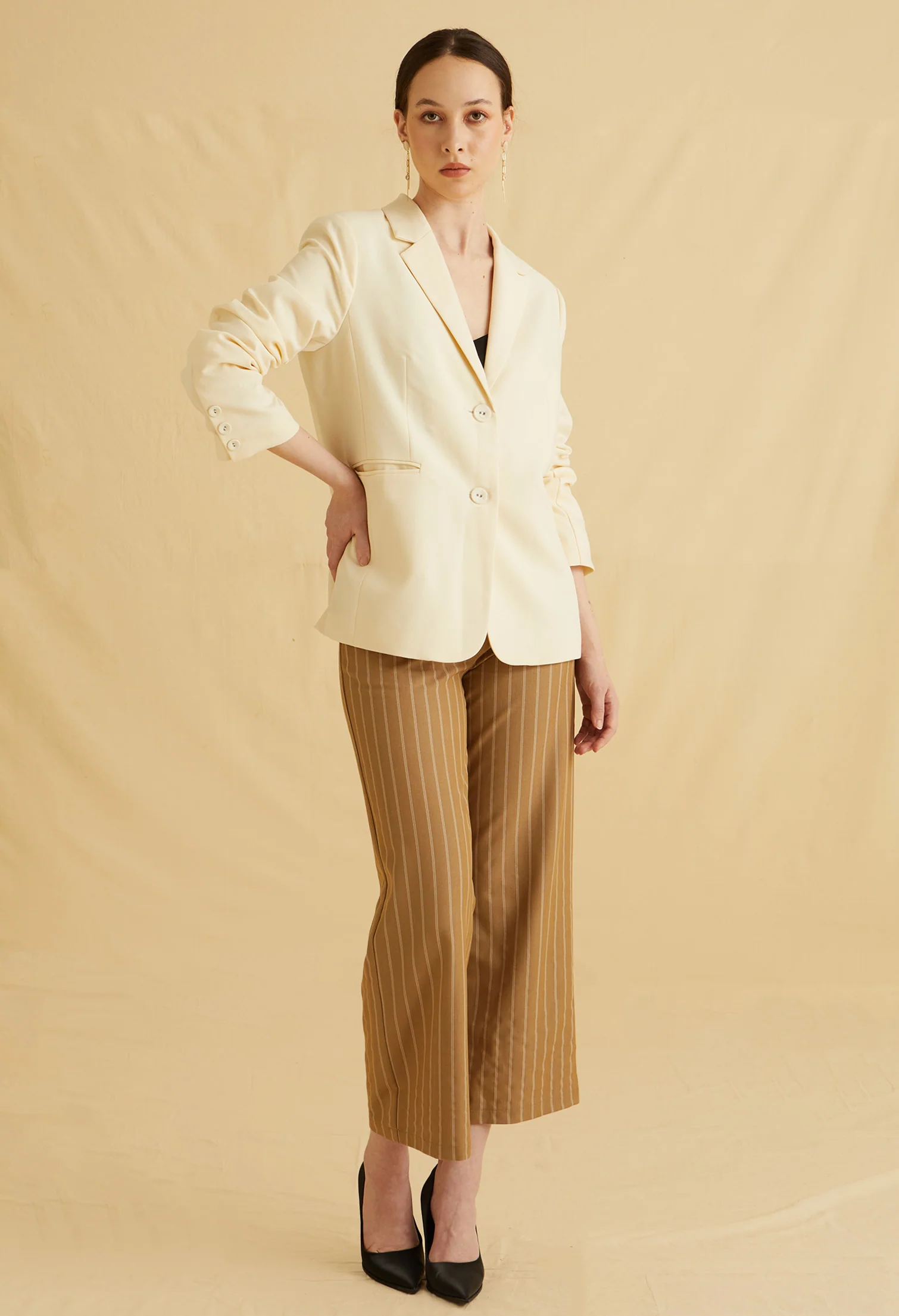 Refined Frame V-Neck Blazer