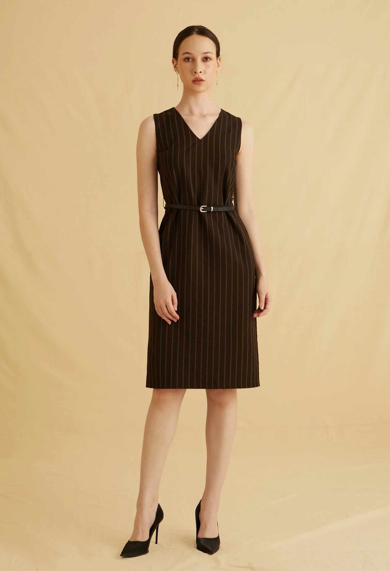 Sharp Line Midi Dress