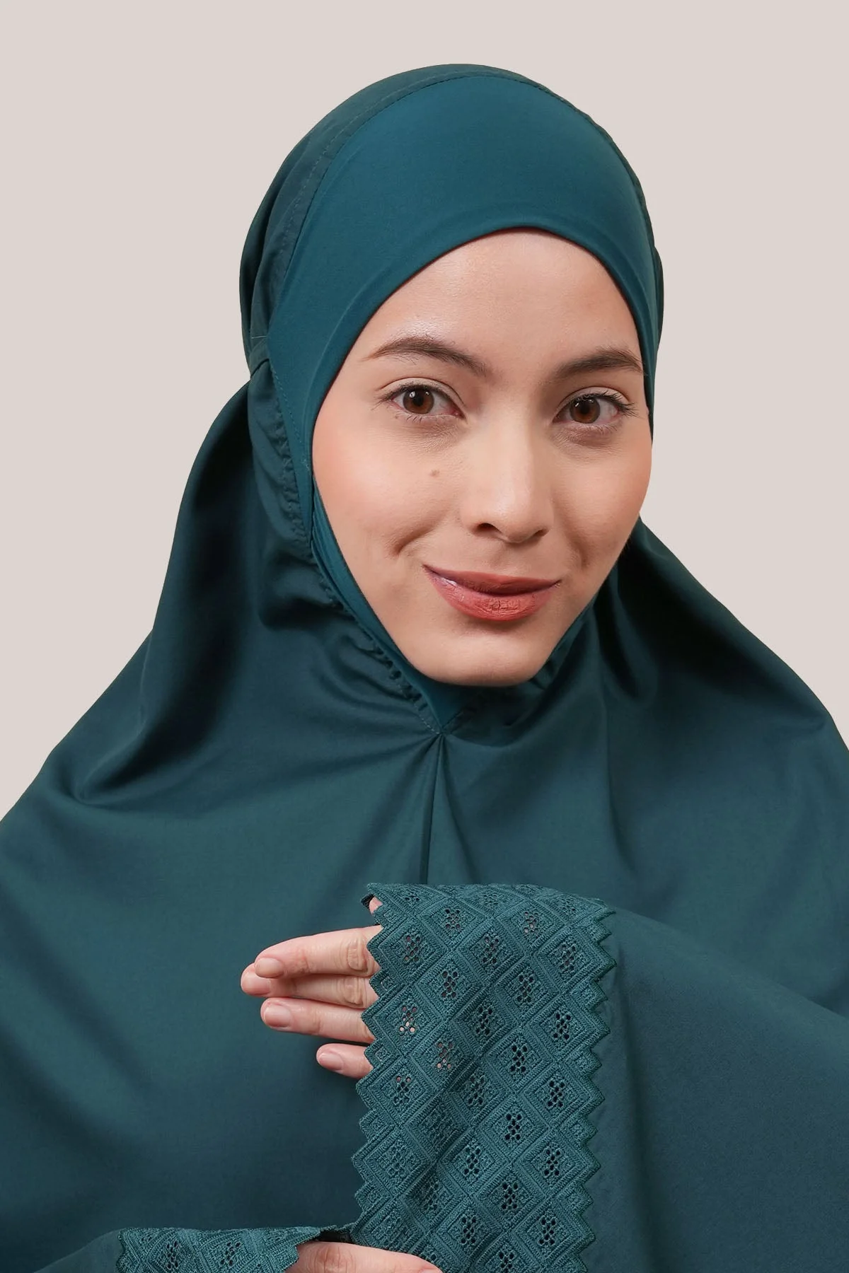 Telekung Harmony Signature Elara