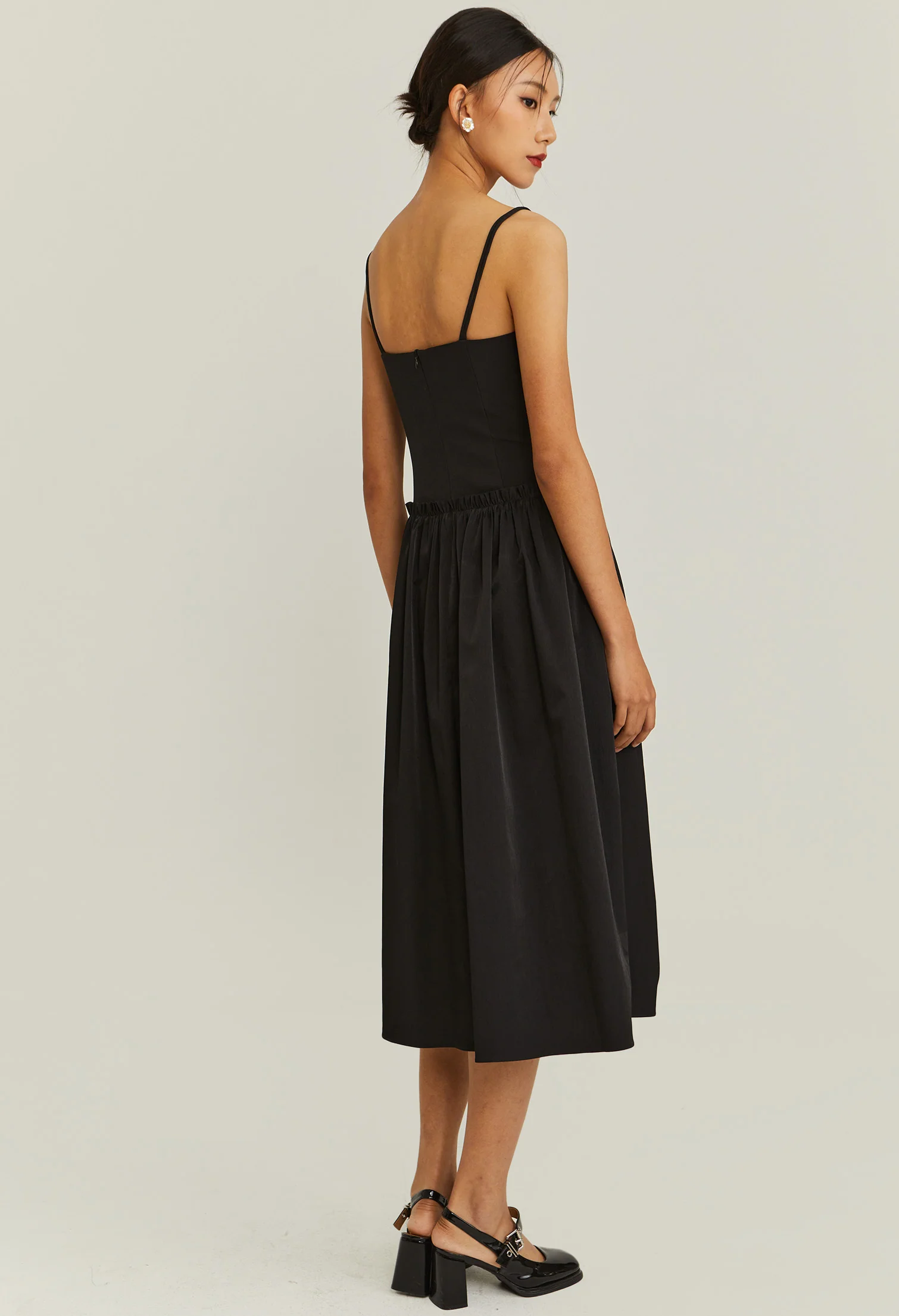 Dusklace Sweetheart Midi Dress
