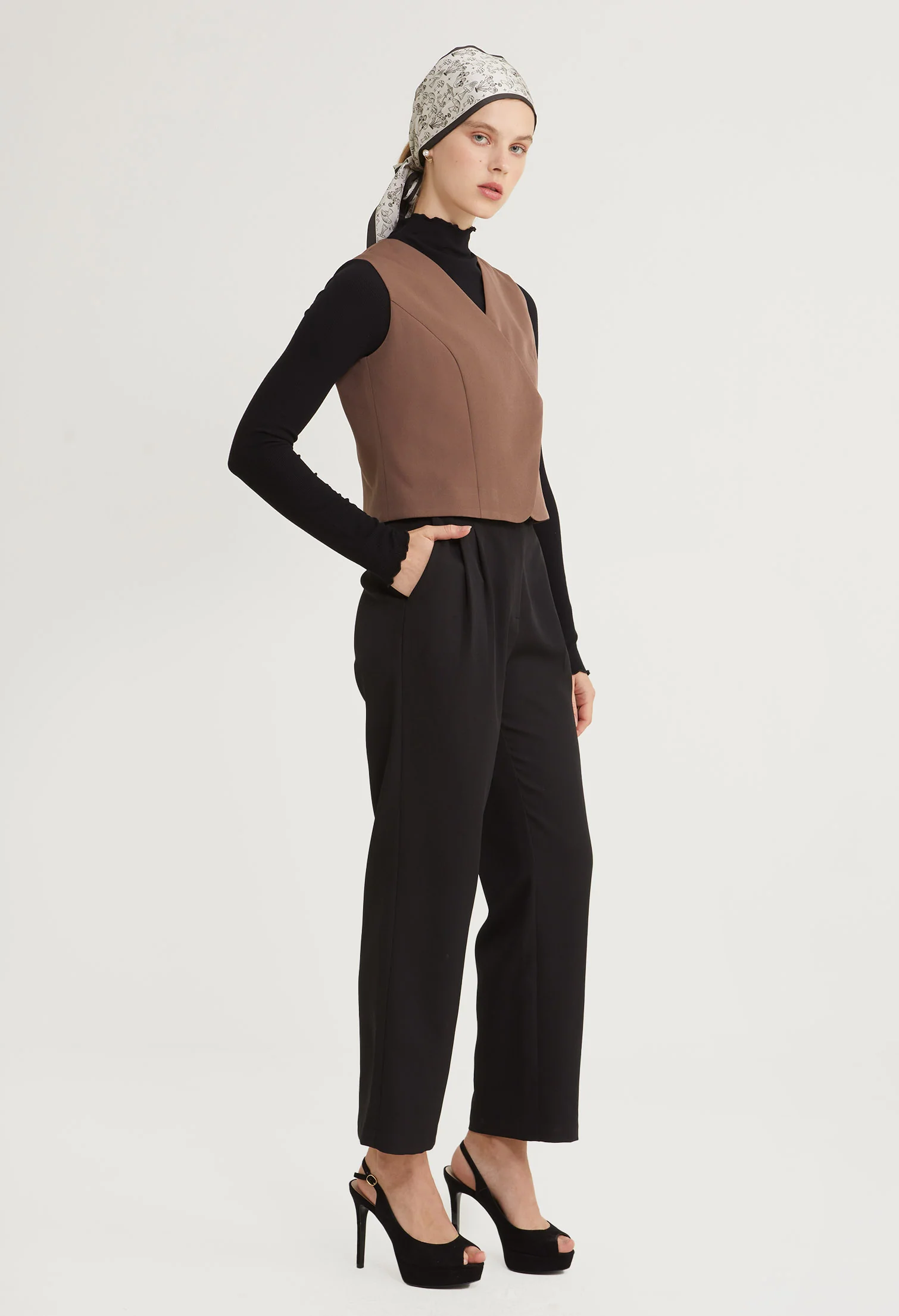 Sculpted Charm Sleeveless Top