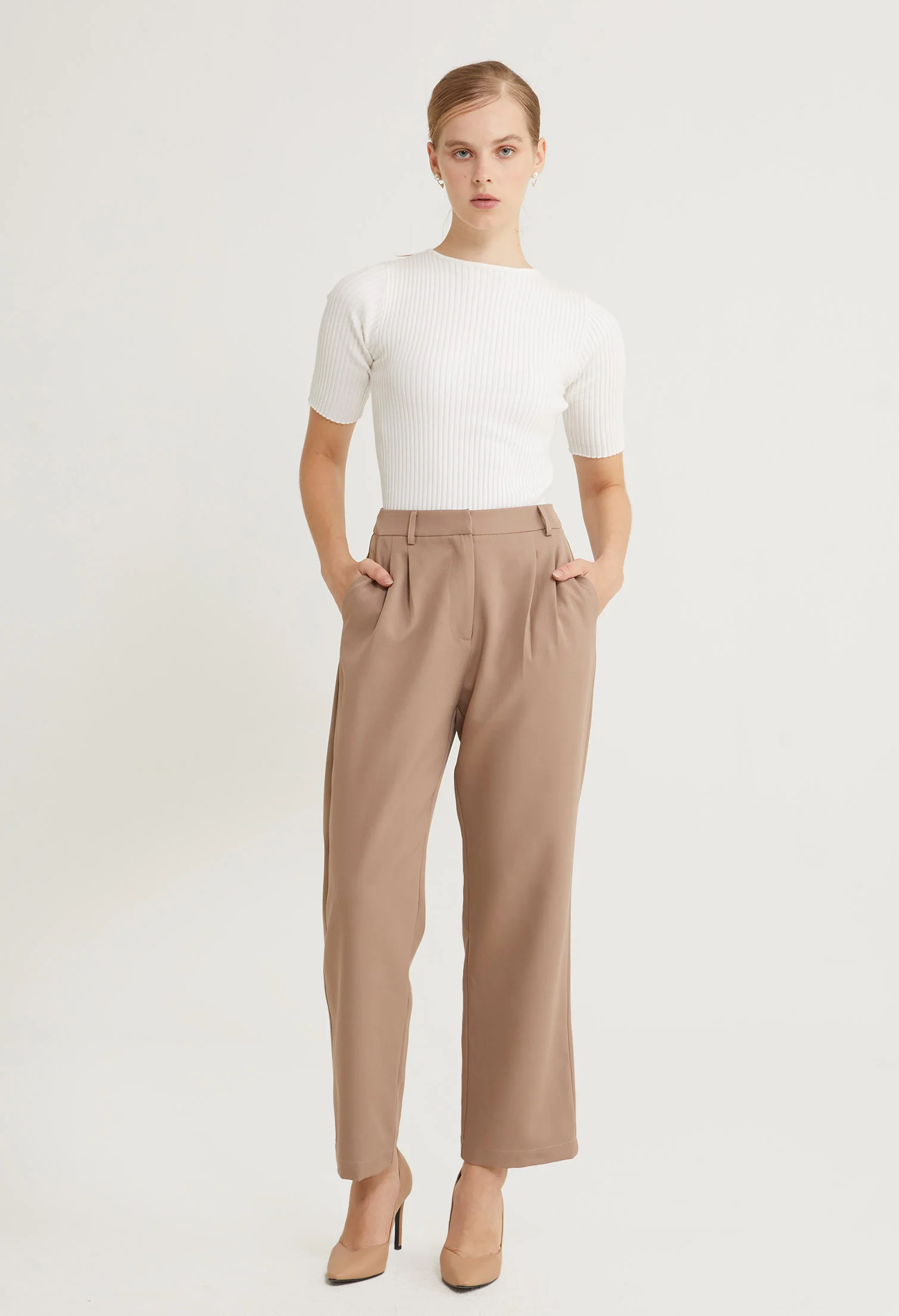 Metropolitan Straight Cut Pants