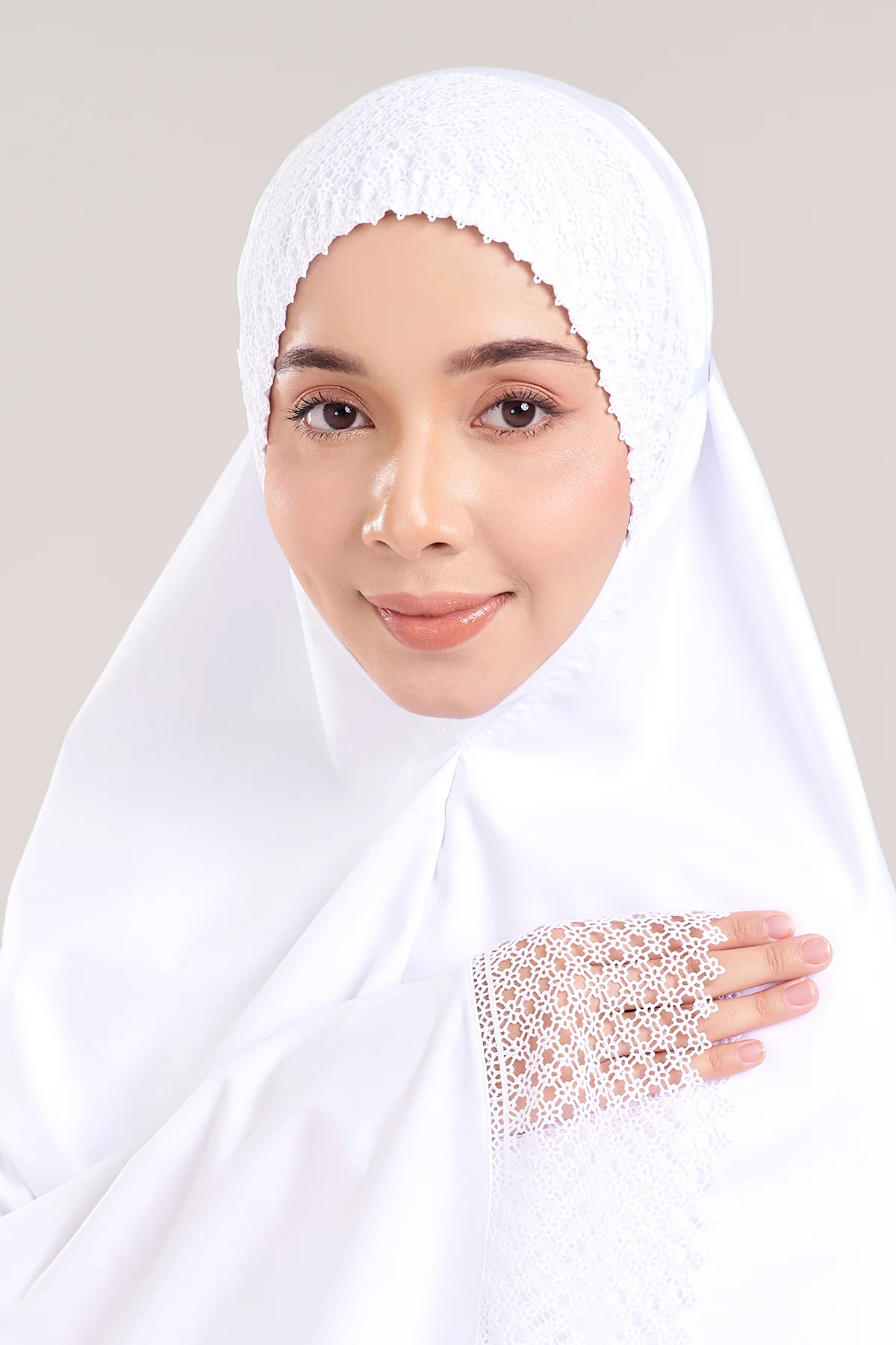 Telekung Modish Akira