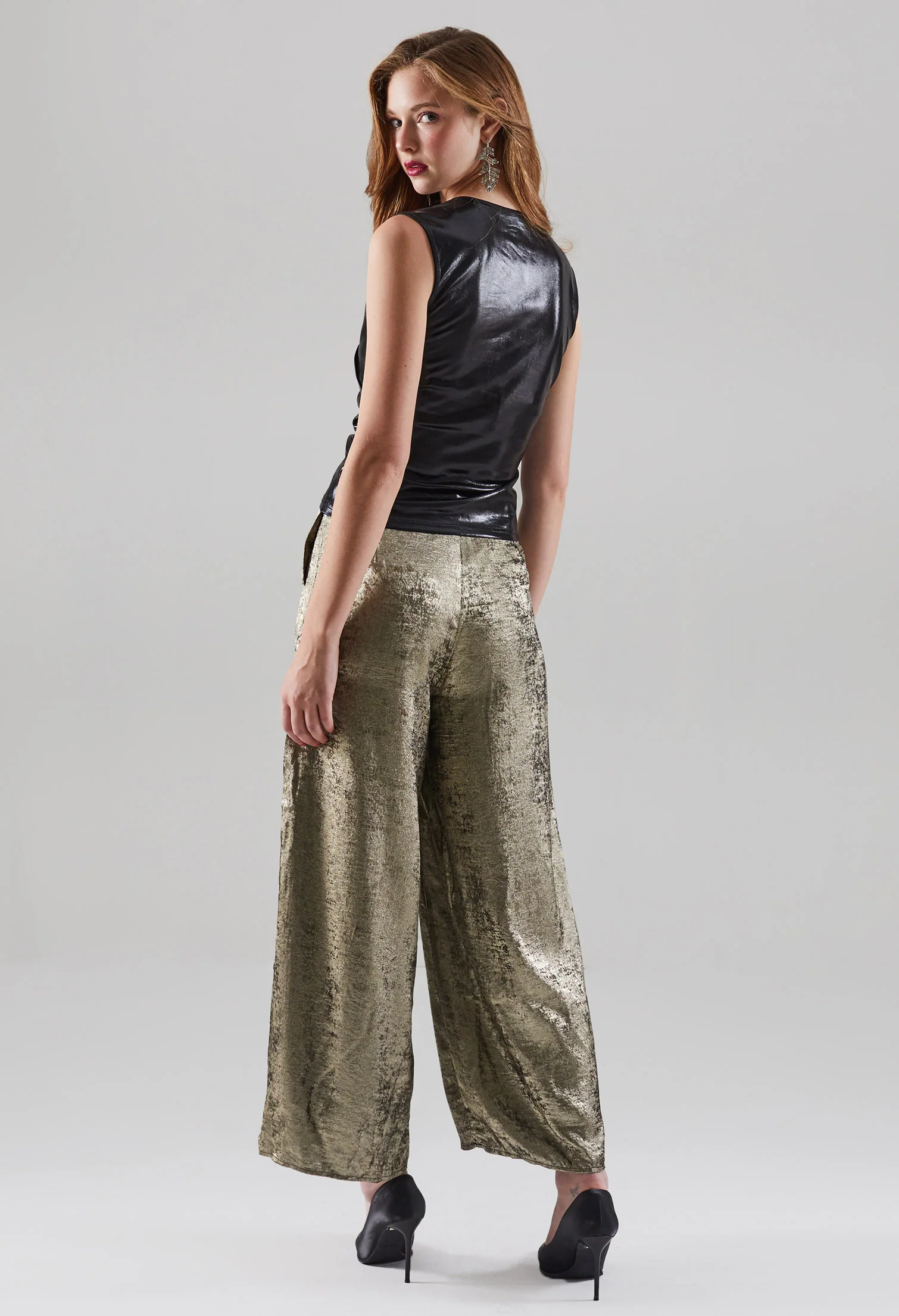 Metallic Ruched Sleeveless Top