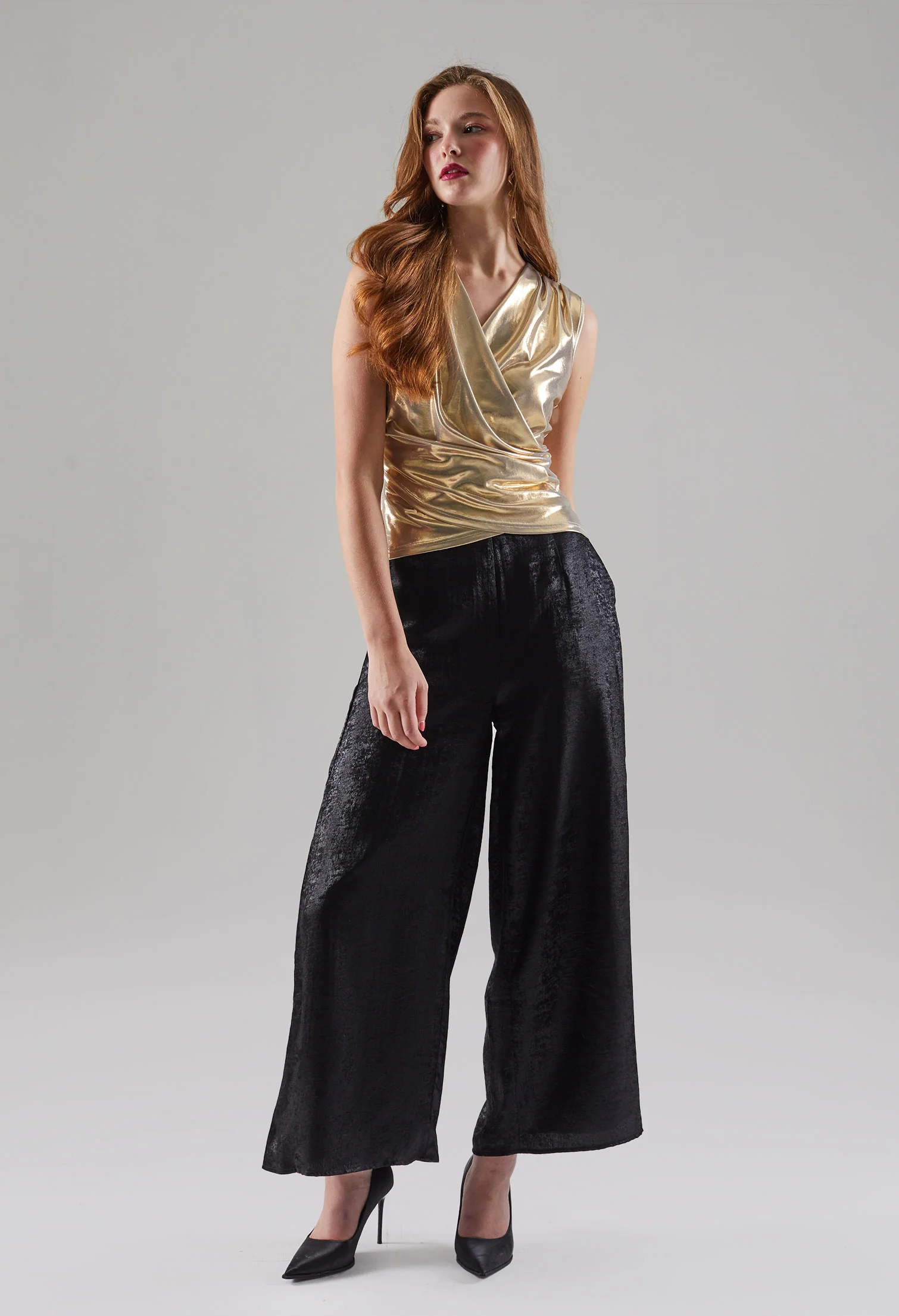 Metallic Ruched Sleeveless Top