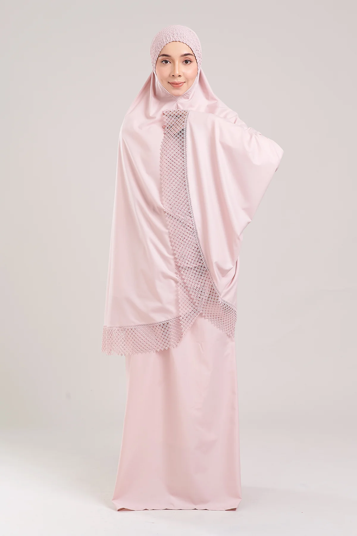 Telekung Modish Akira