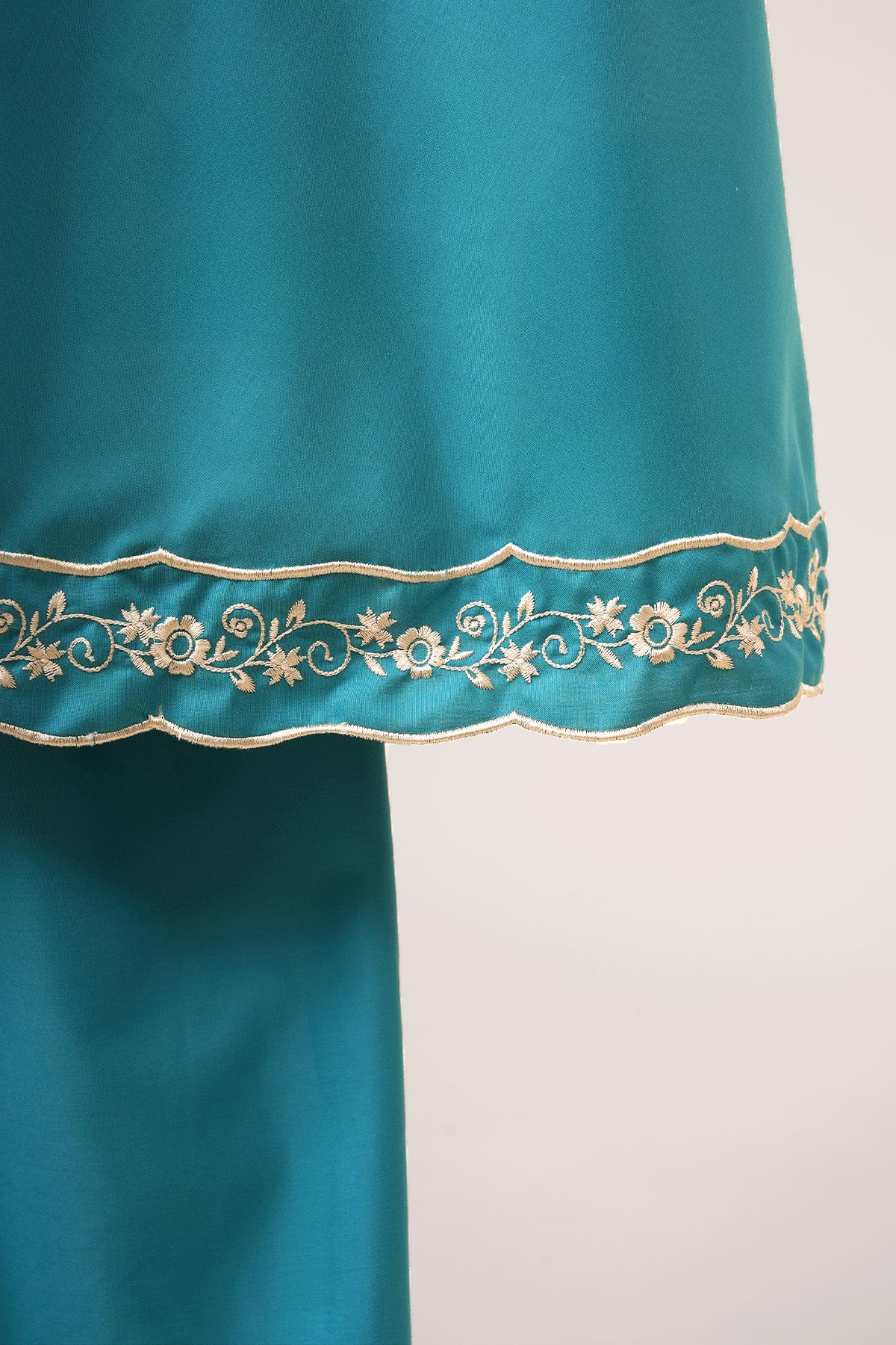 Telekung Broderie Eshal LE