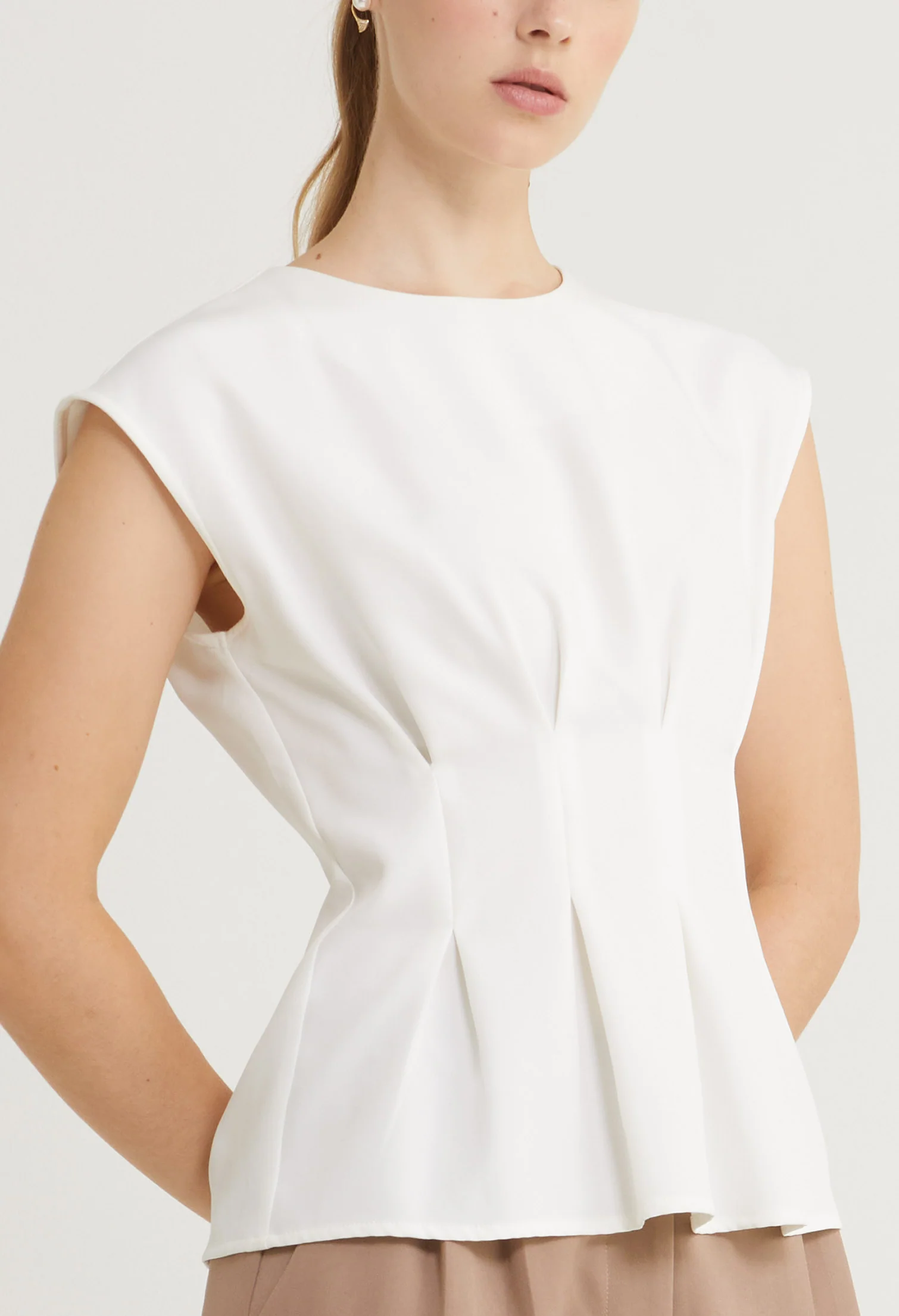 Modern Casual Capped Sleeves Top