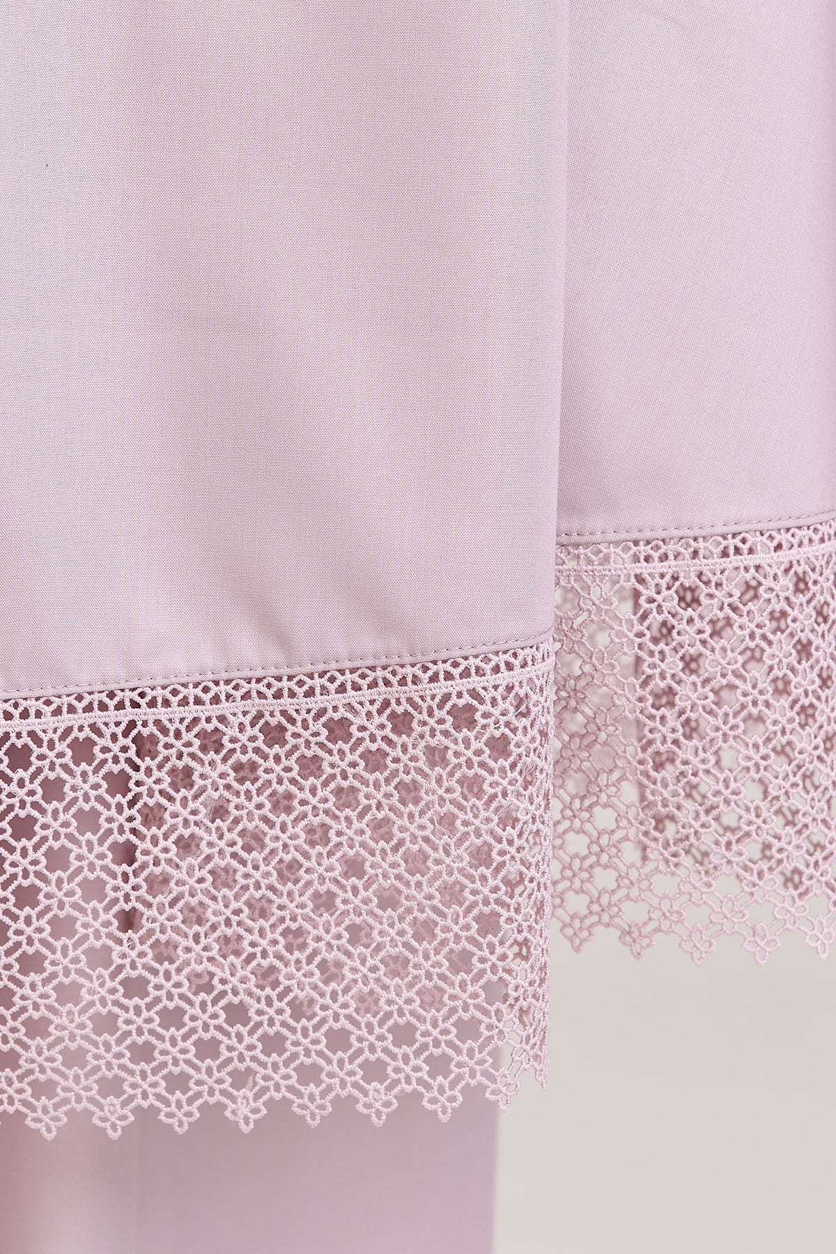 Telekung Modish Akira