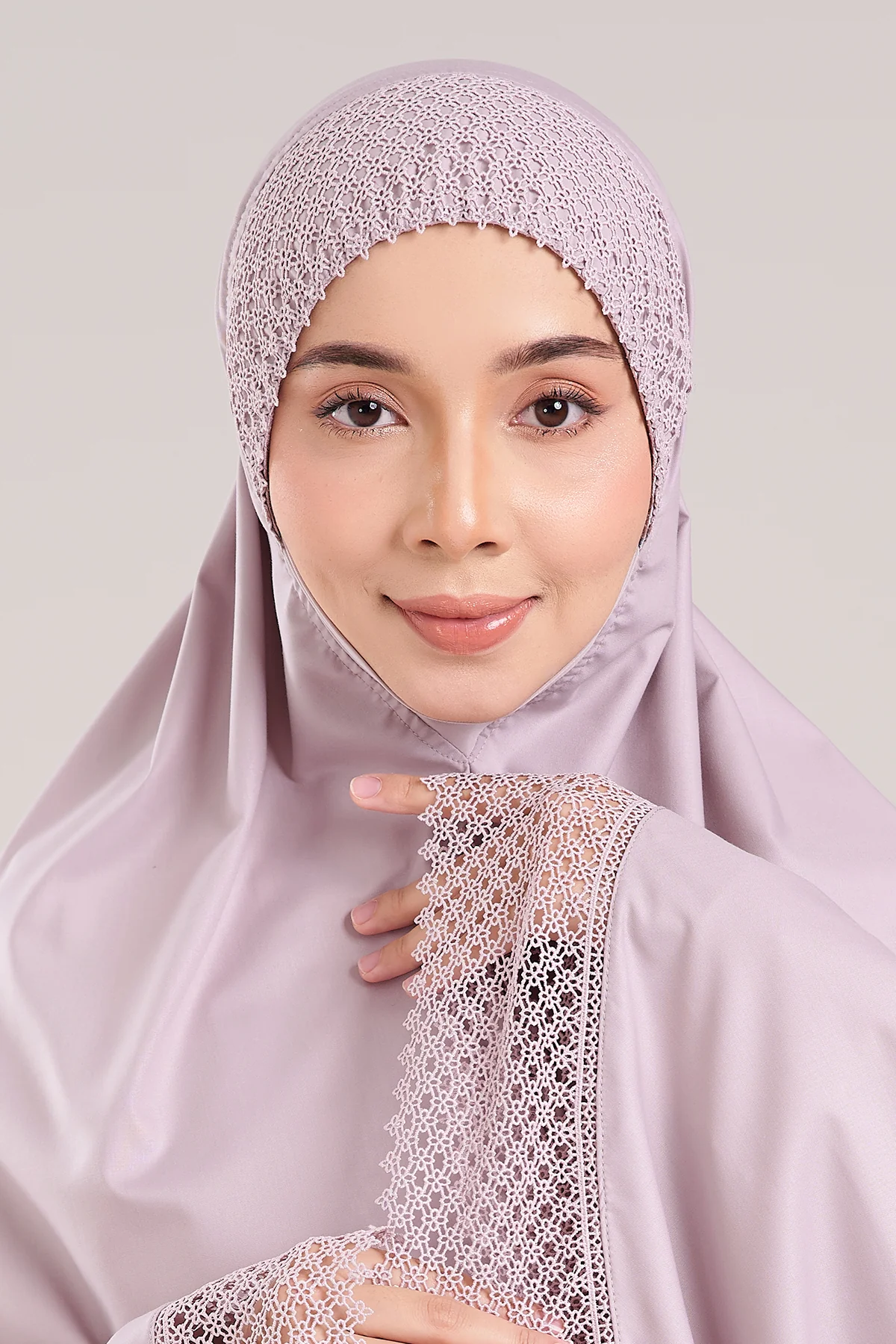 Telekung Modish Akira