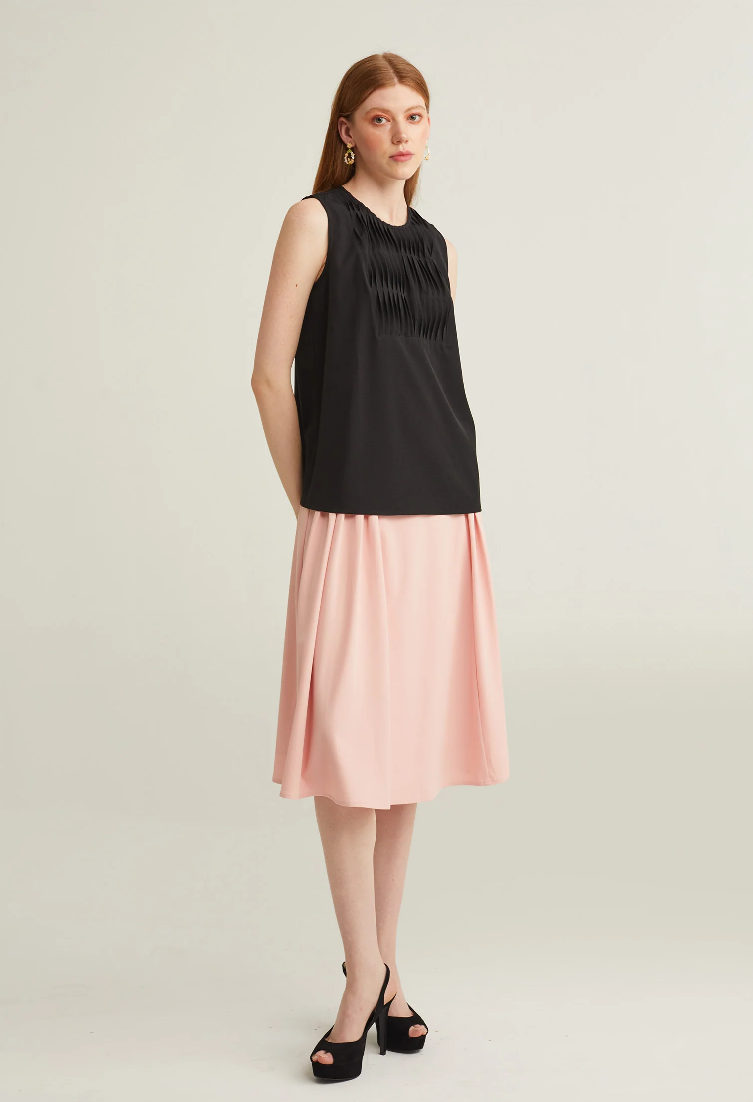 Twist Pleated Sleeveless Top
