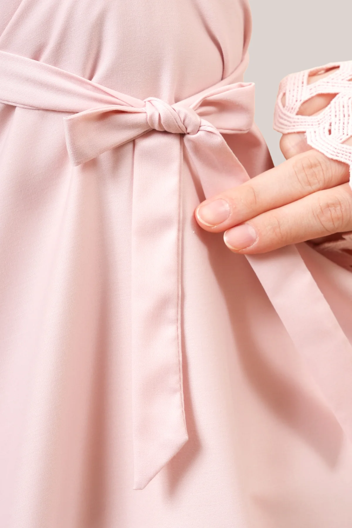 Telekung Modish Bushra Midi (Top Only)