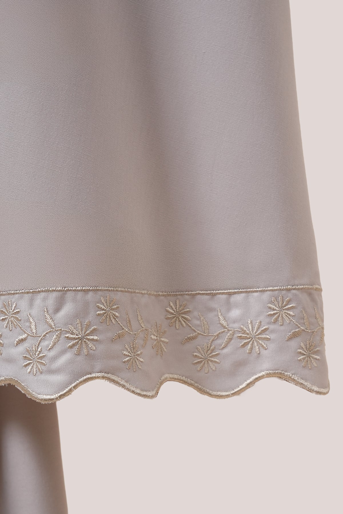 Telekung Broderie Rani Kids