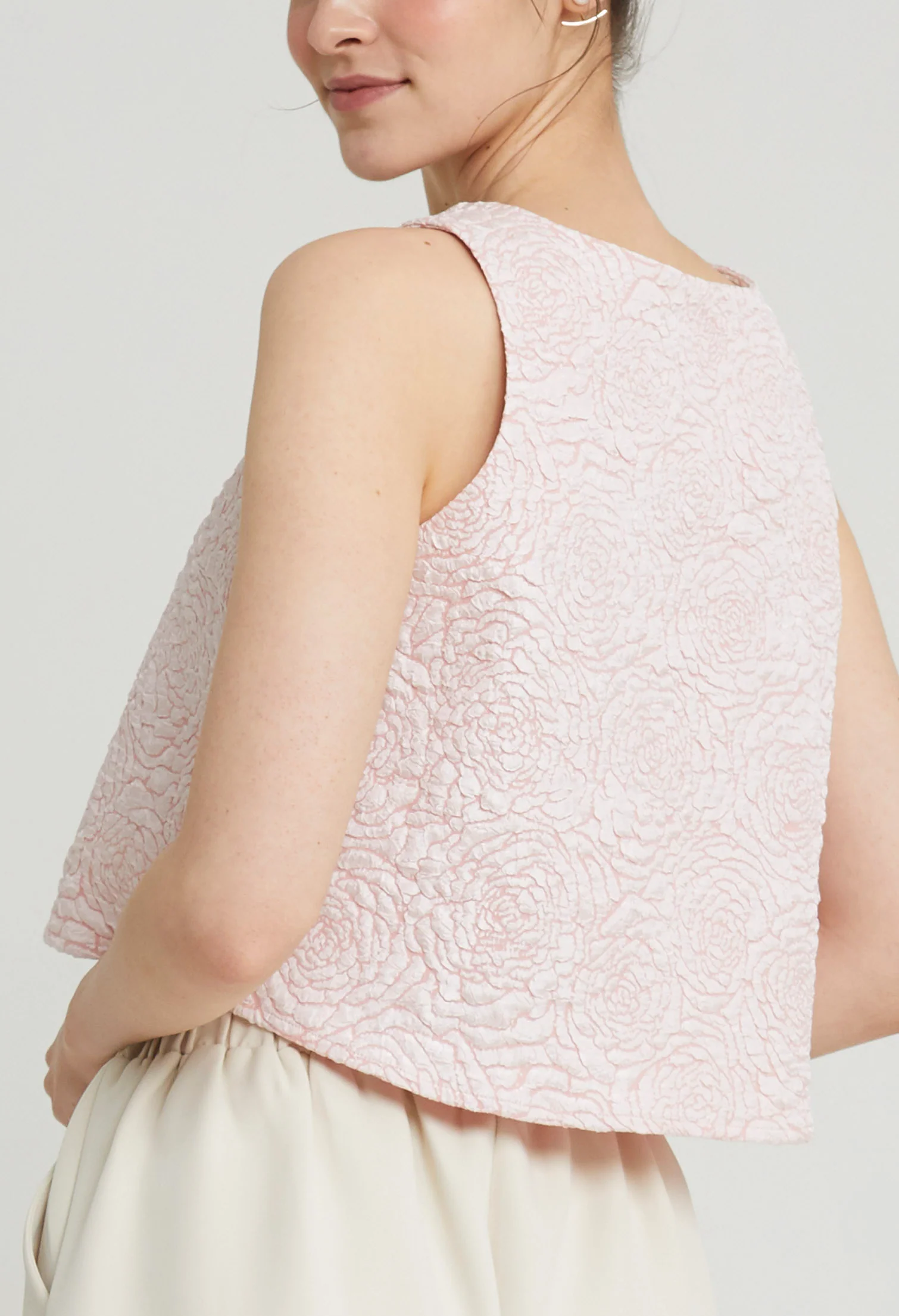 Wishspark Jacquard Slip-On Top