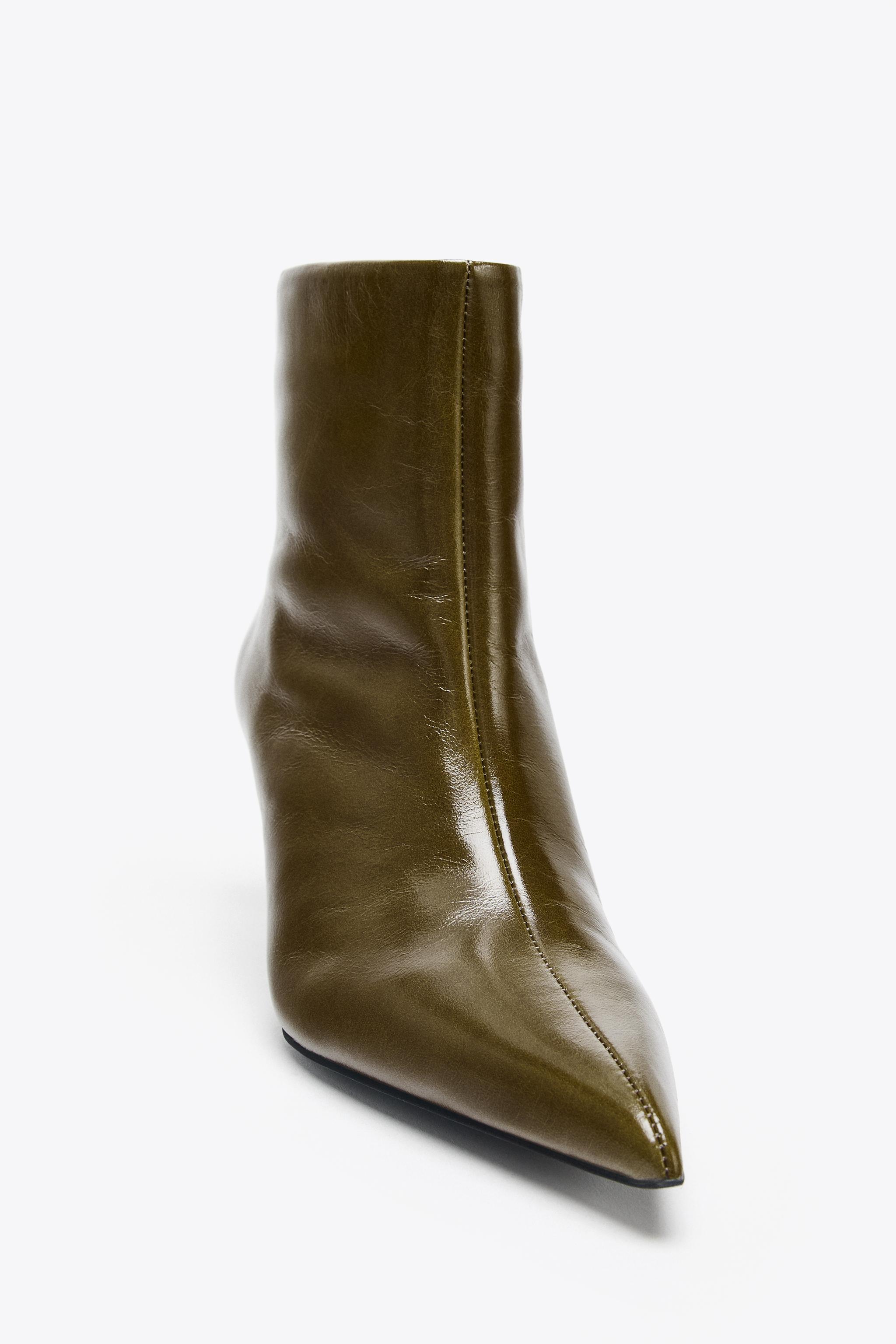 LEATHER CURVED HEEL ANKLE BOOTS