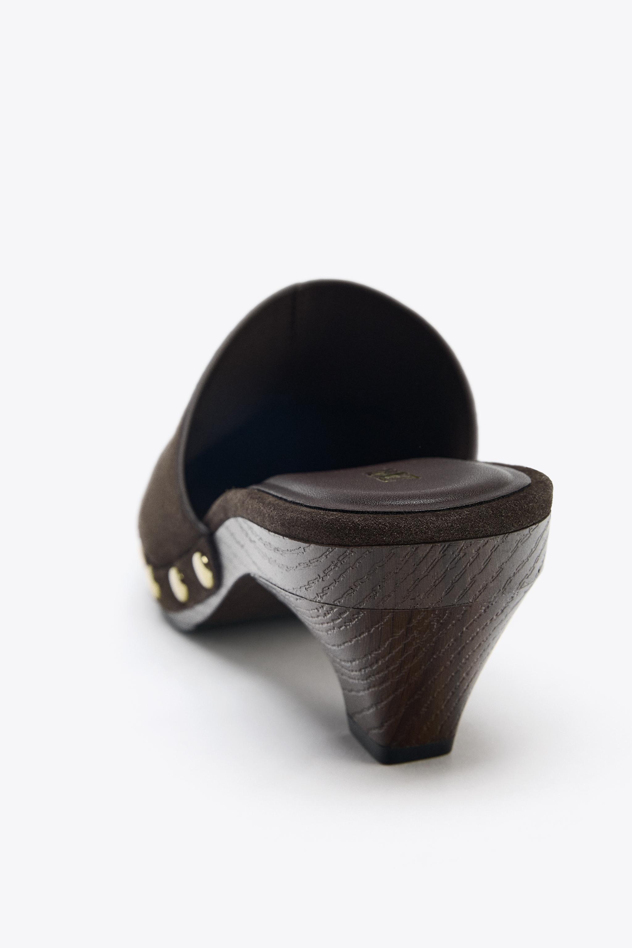 SPLIT LEATHER STUDDED KITTEN CLOGS