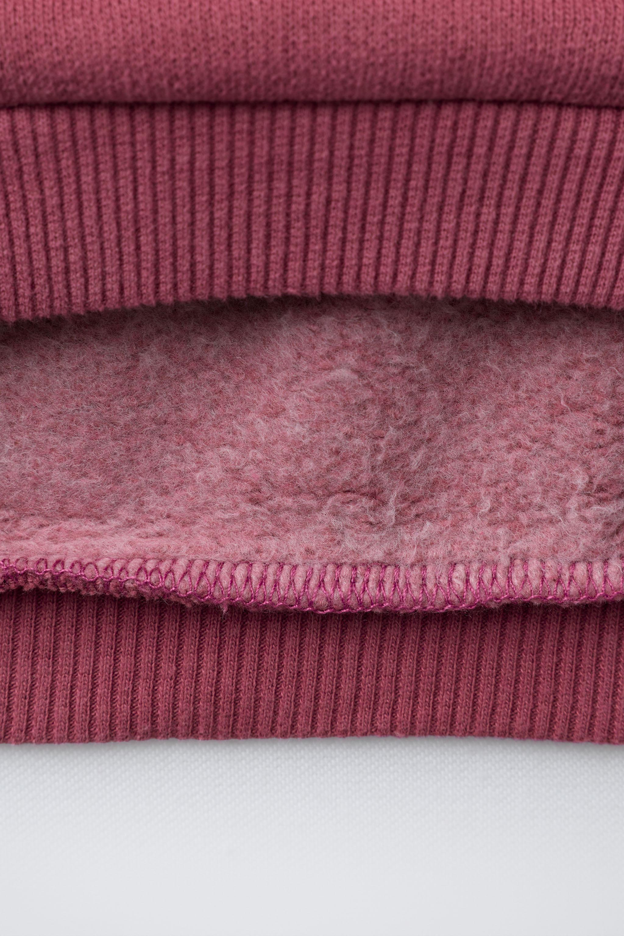 HELLO KITTY © SANRIO PRINT SWEATSHIRT