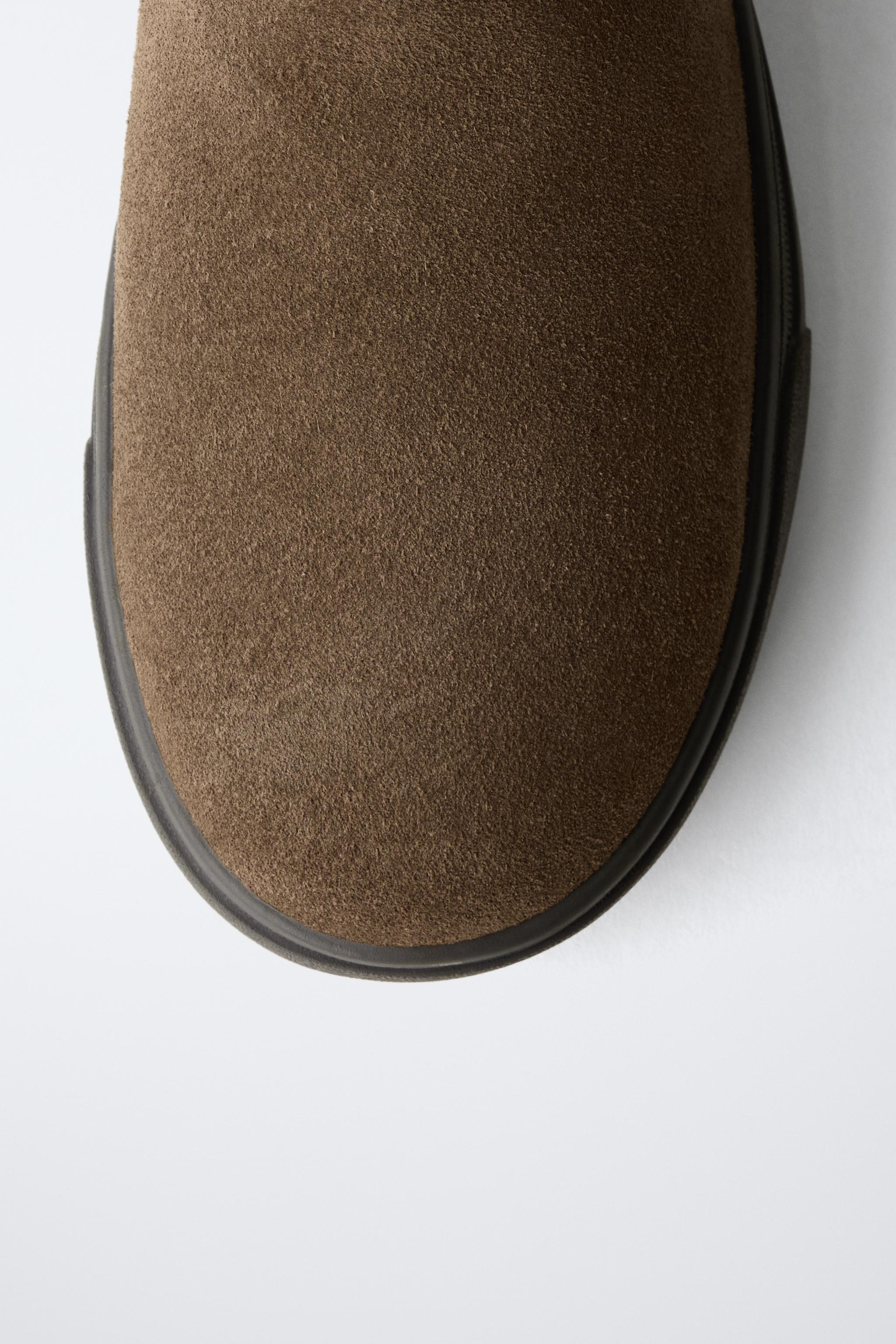 SPLIT LEATHER CHELSEA ANKLE BOOTS