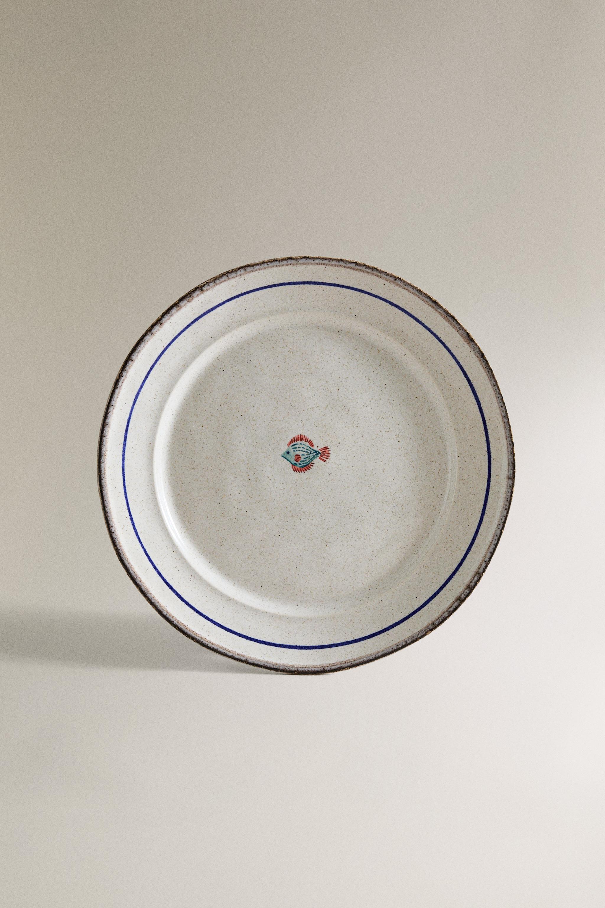 STONEWARE FISH DINNER PLATE