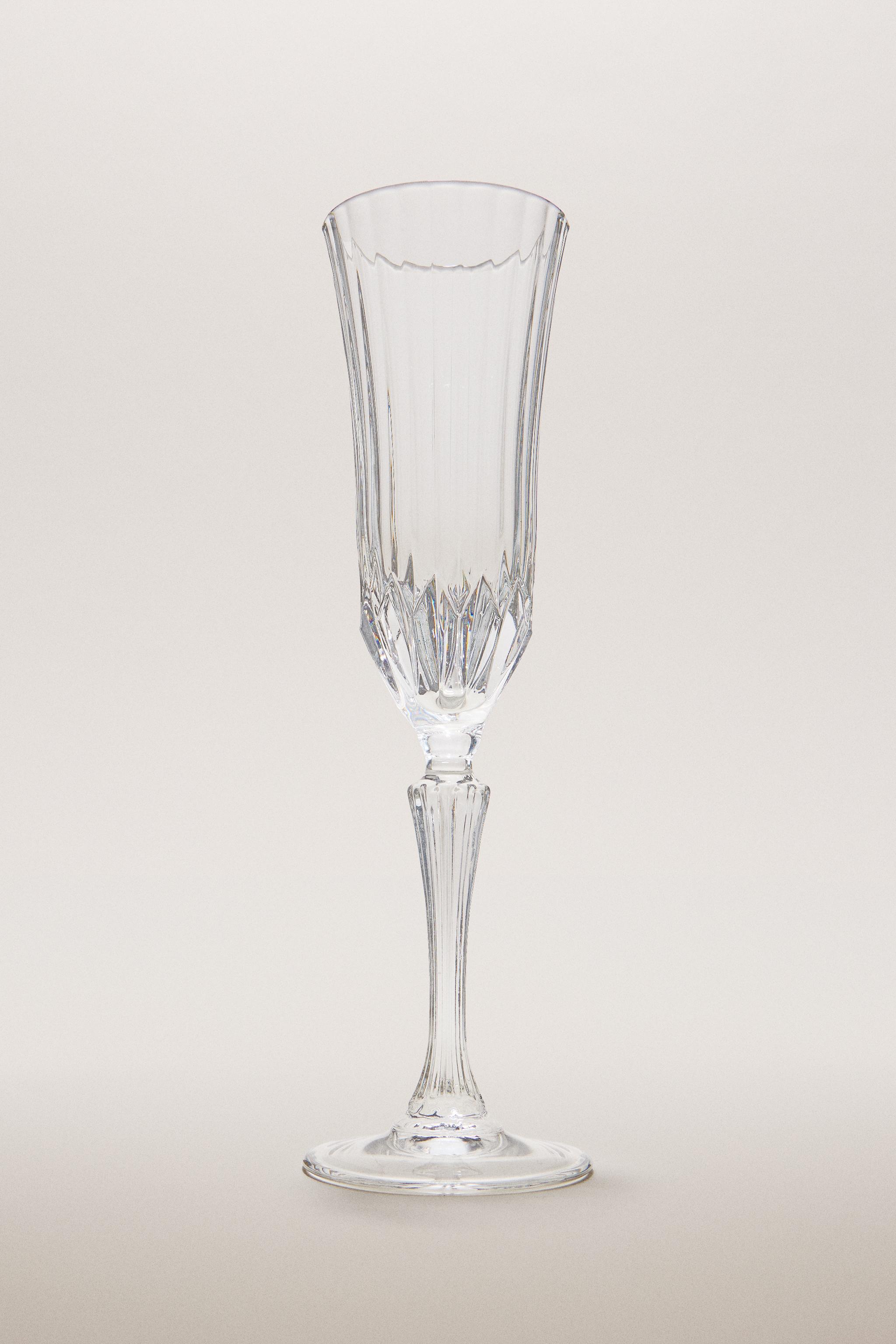 ENGRAVED CRYSTALLINE FLUTE GLASS WITH ENGRAVED GLASS EFFECT
