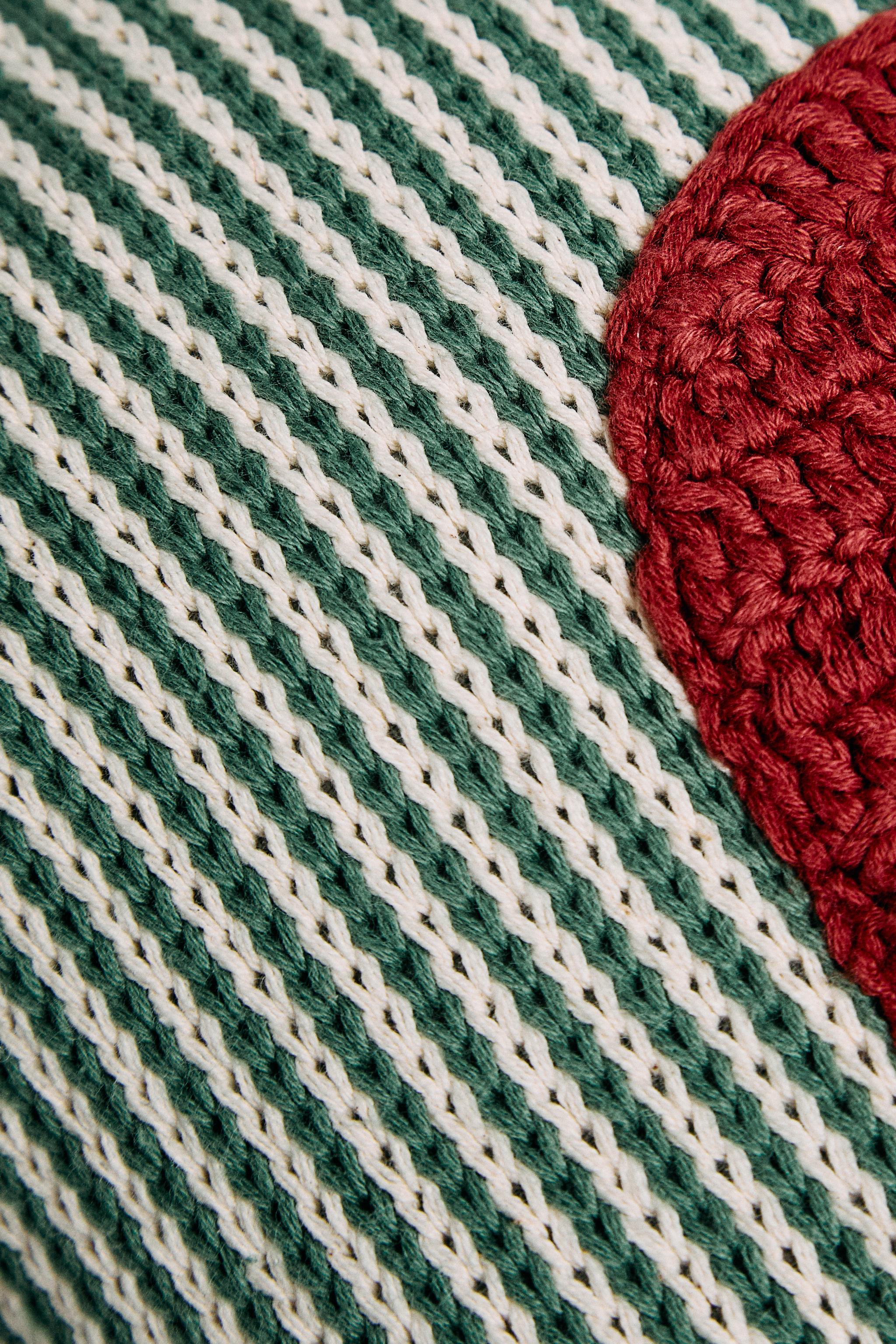 CHILDREN'S EMBROIDERED LETTER V THROW PILLOW