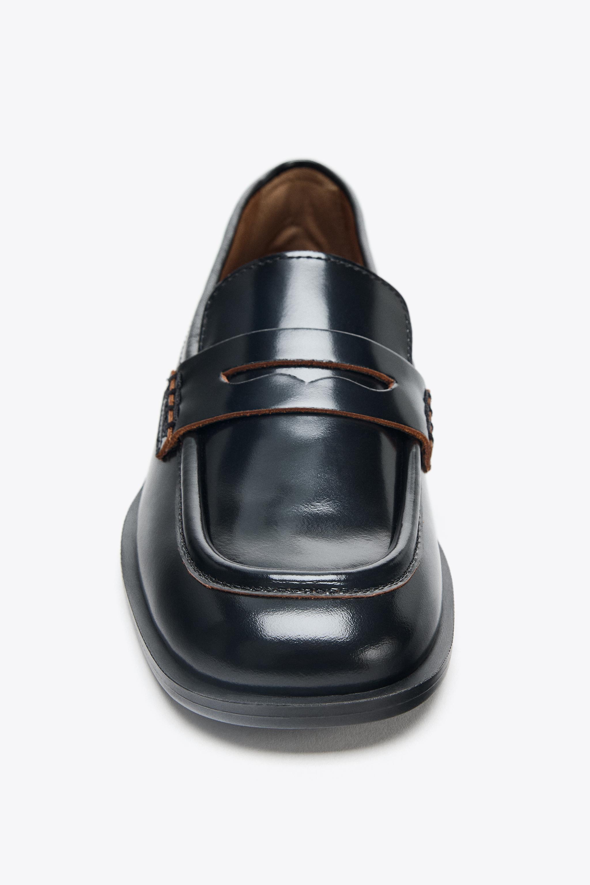 CONTRASTING LEATHER LOAFERS