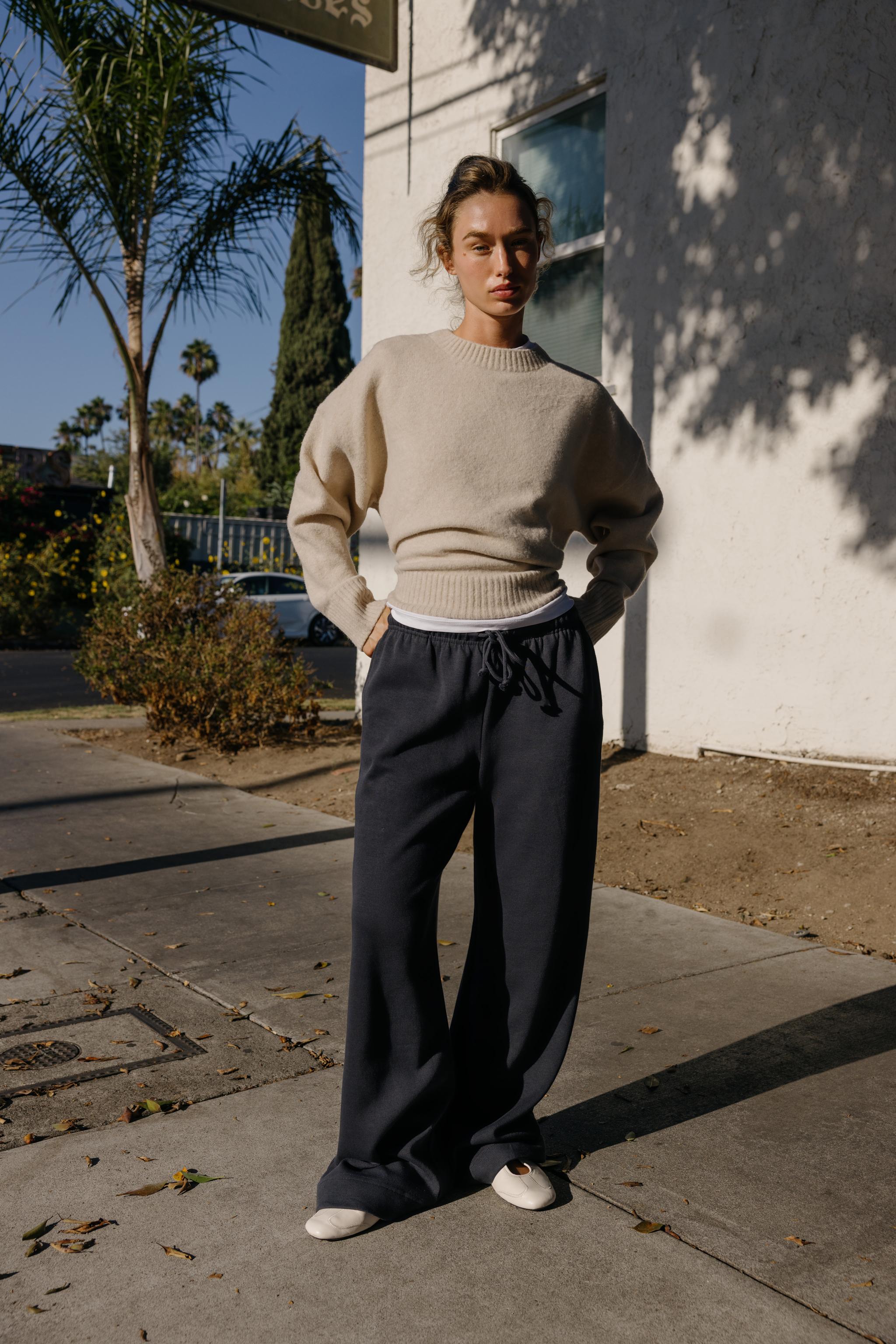 SOFT STRAIGHT LEG PANTS