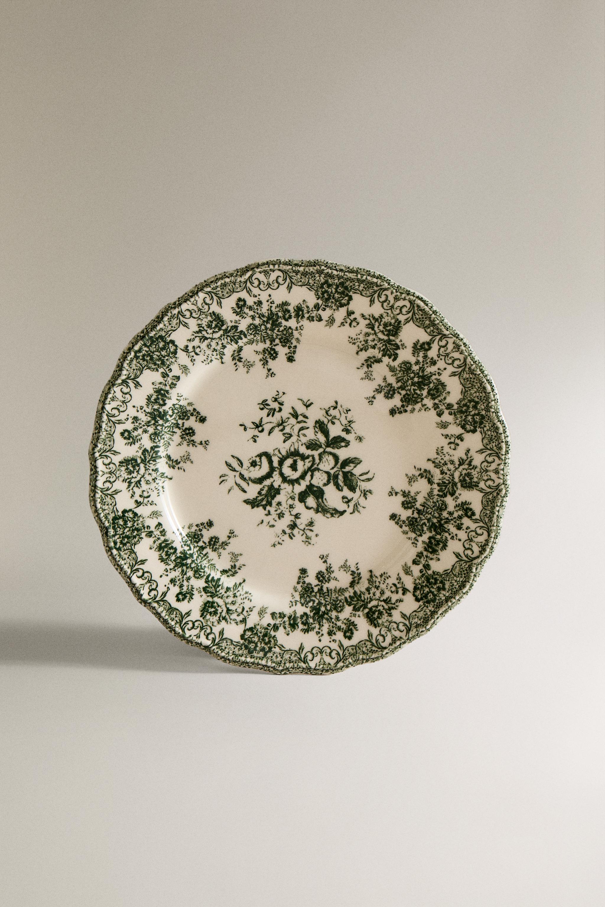 FLORAL EARTHENWARE DINNER PLATE