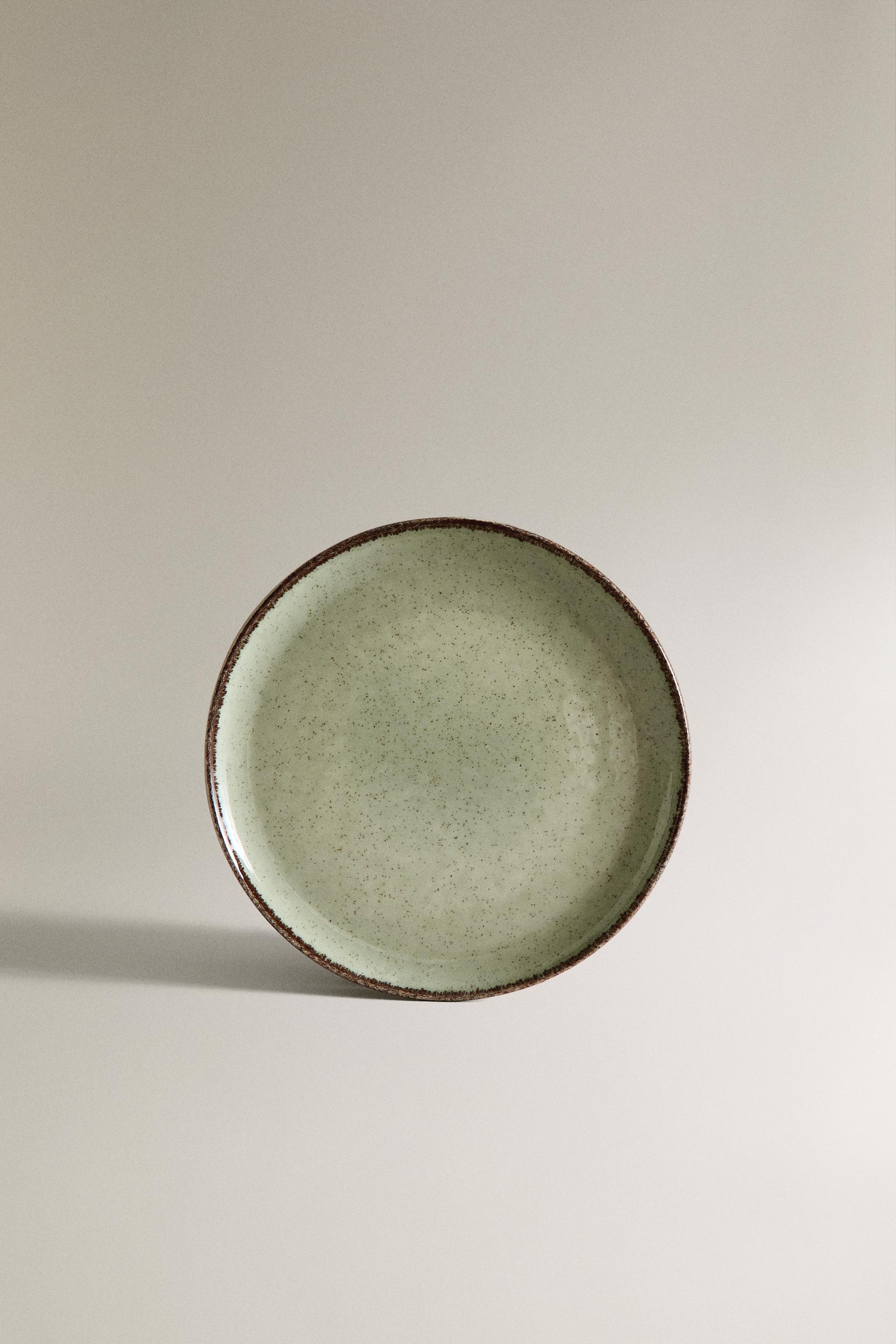 PORCELAIN SIDE PLATE WITH ANTIQUE FINISH RIM