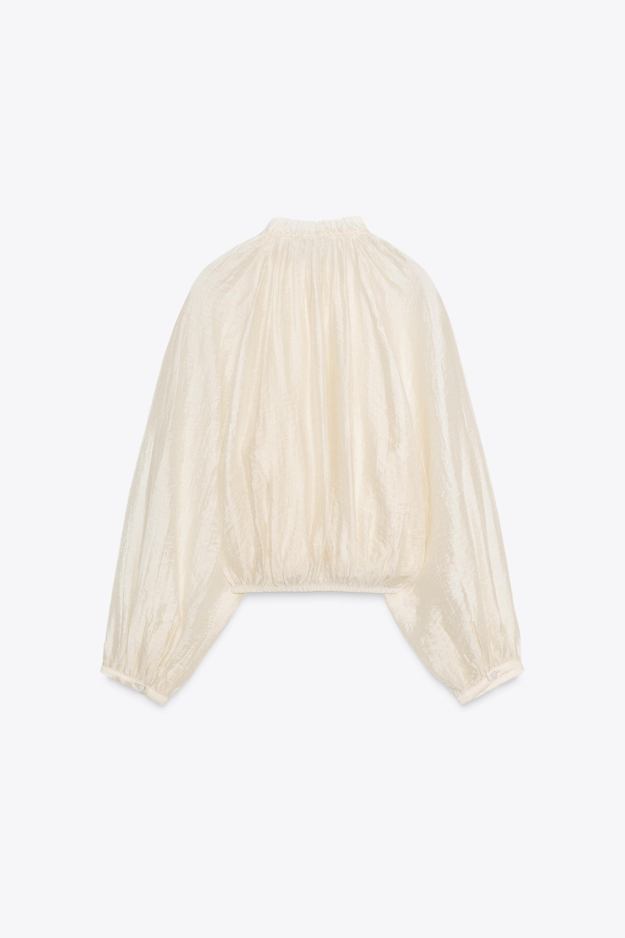 FLOWY BALLOON SLEEVE BLOUSE