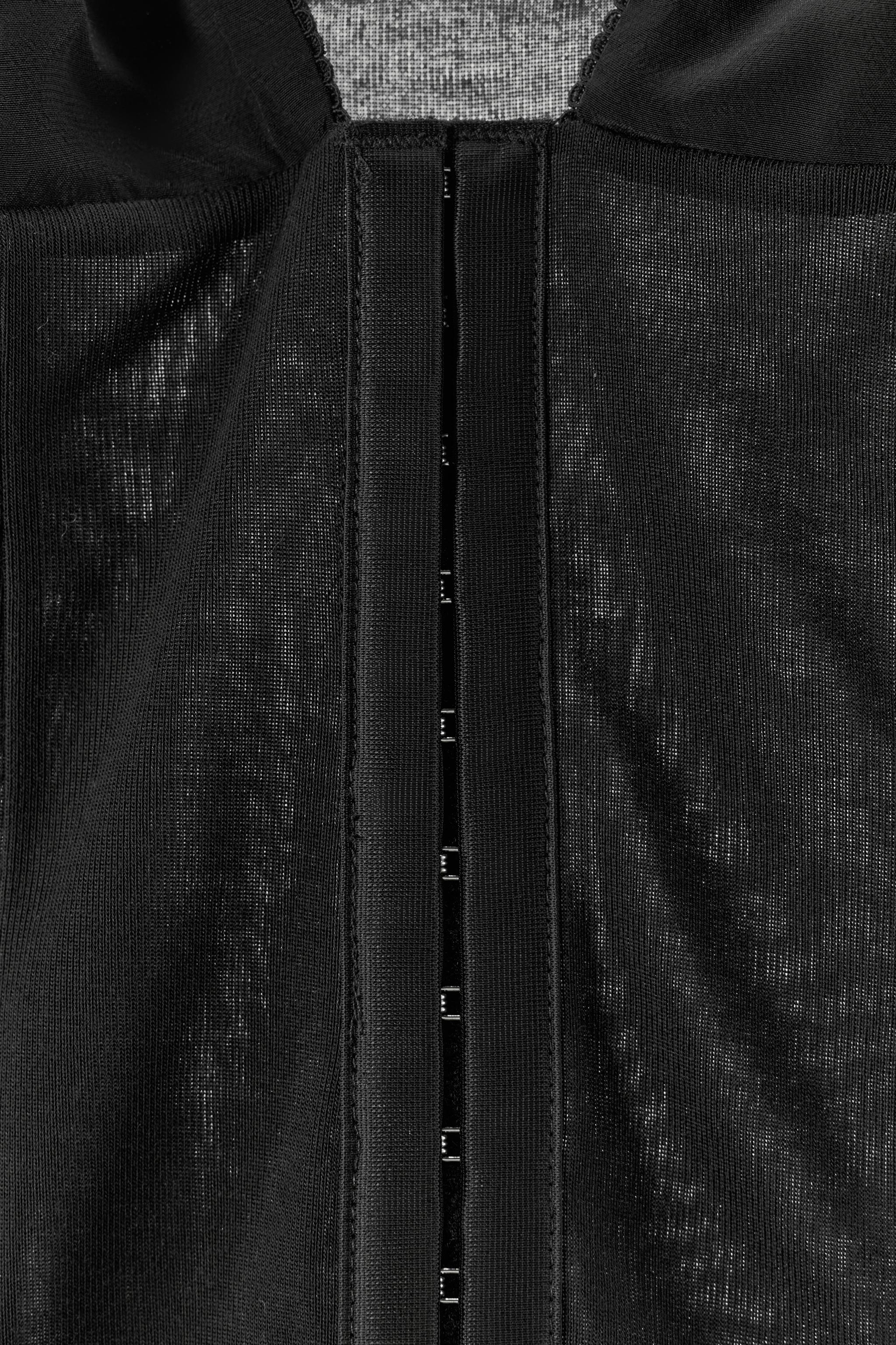 RUFFLED COMBINATION TOP