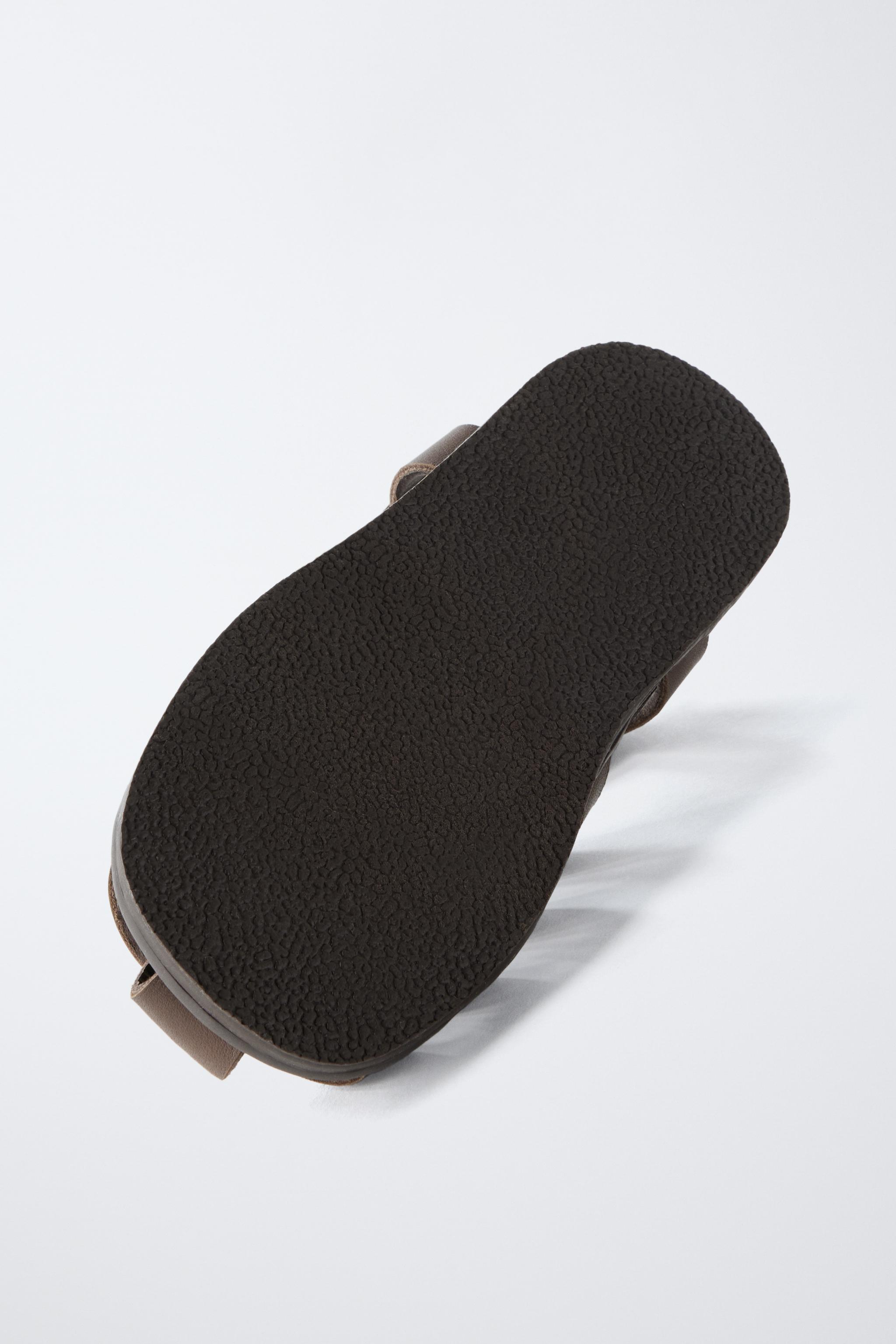 LEATHER FISHERMAN SANDALS WITH BUCKLE