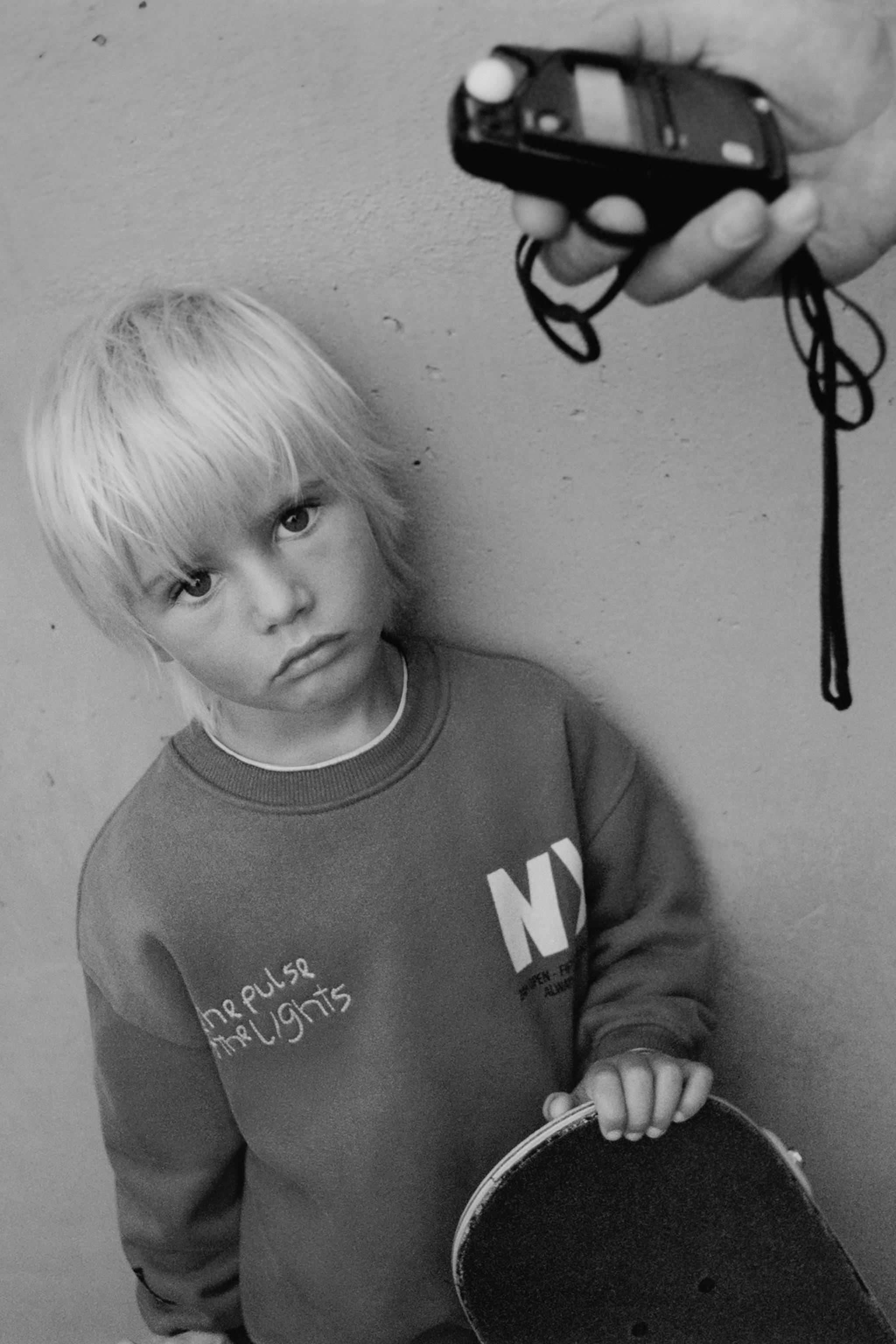 NYC EMBROIDERED TEXT SWEATSHIRT