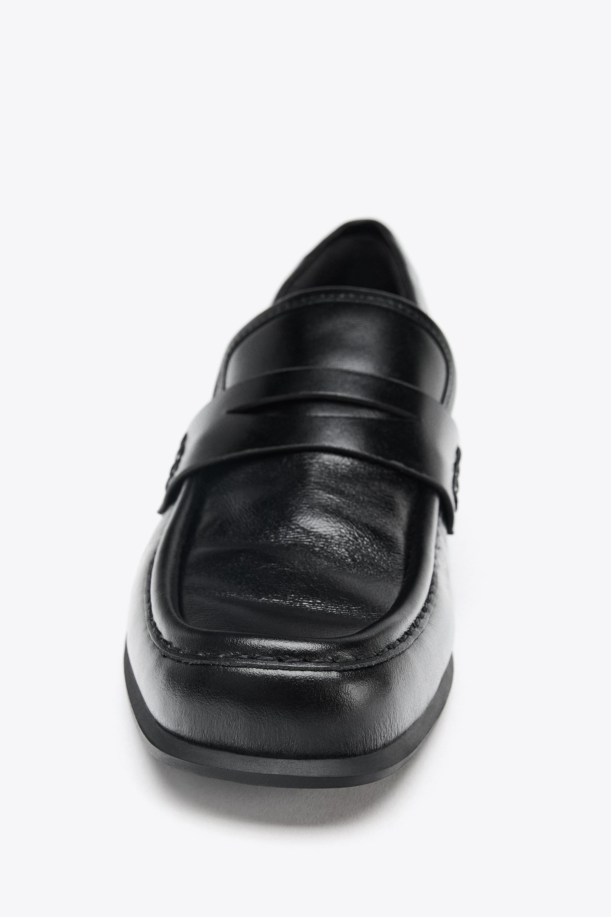 LEATHER LOAFERS