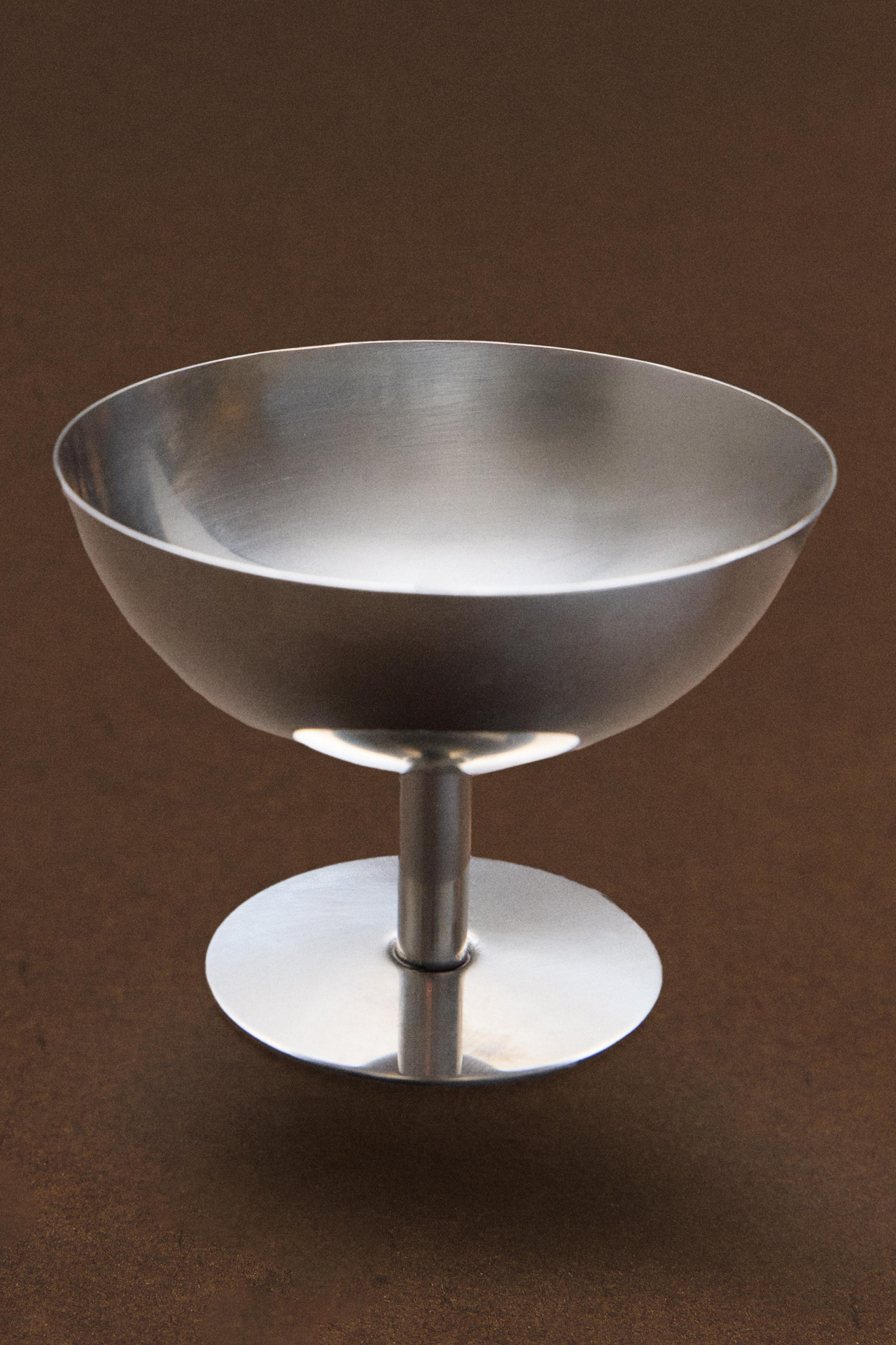 SHINY METAL ICE-CREAM CUP