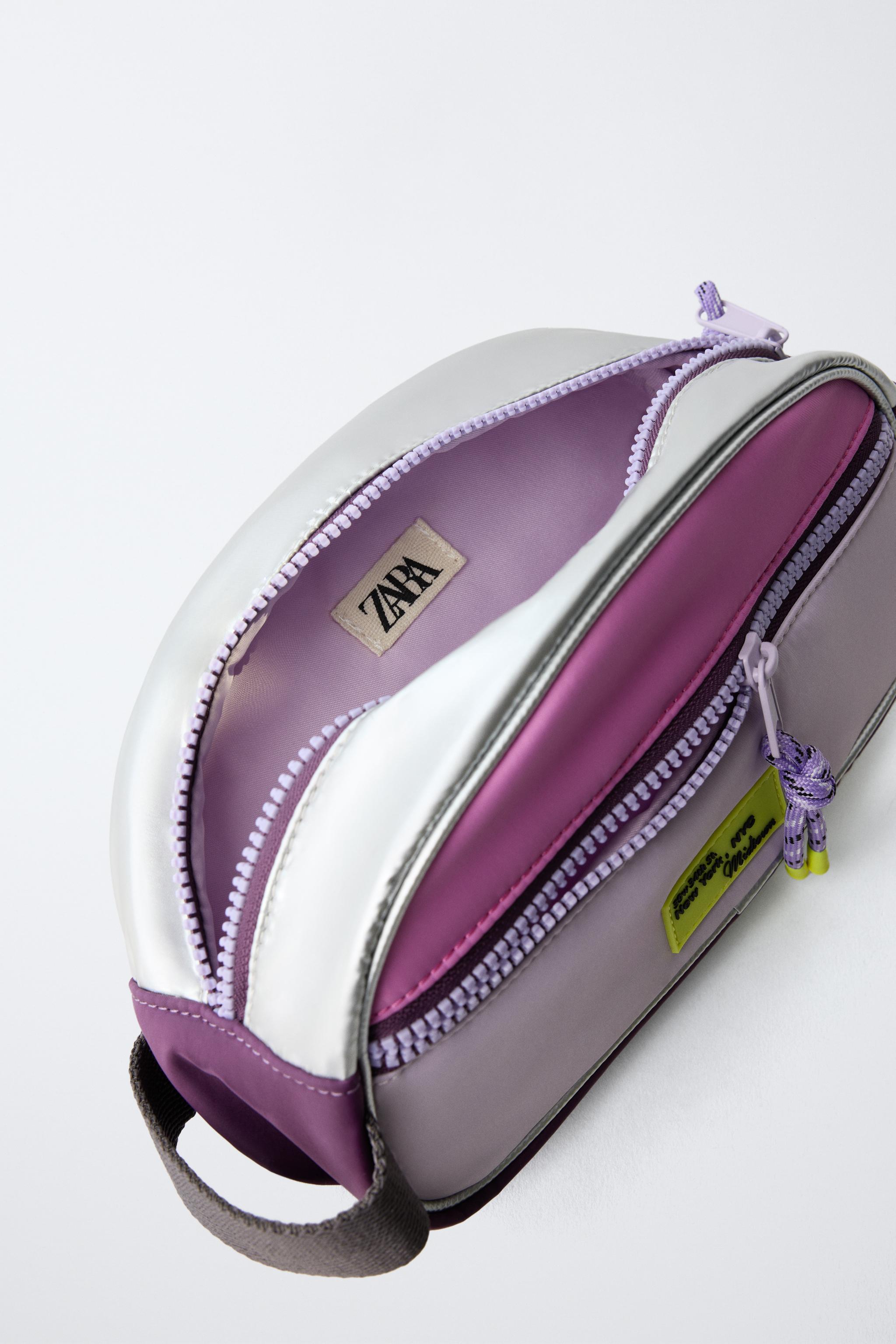 GYMWEAR COLLECTION TOILETRY BAG