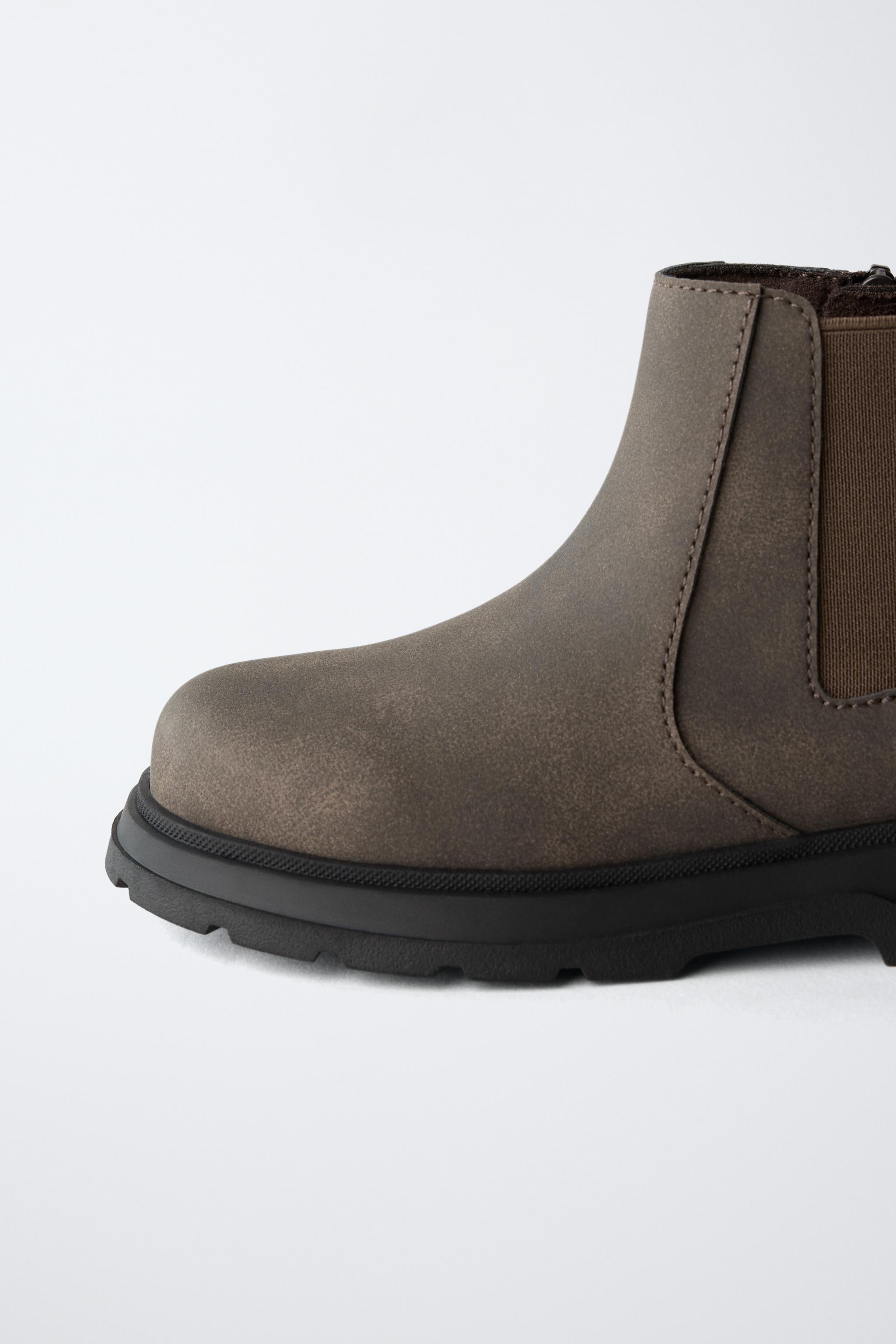 FLOWER CHELSEA BOOTS