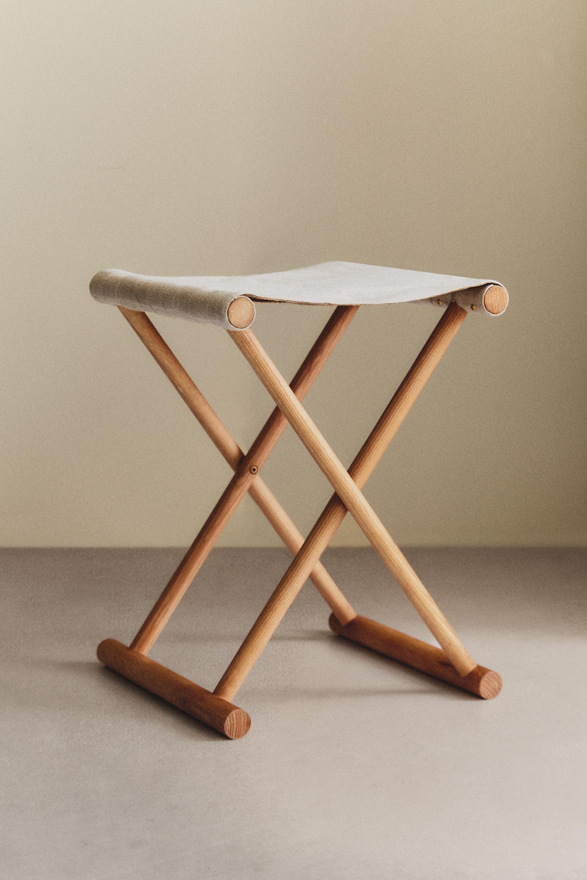 LINEN ASH FOLDING STOOL