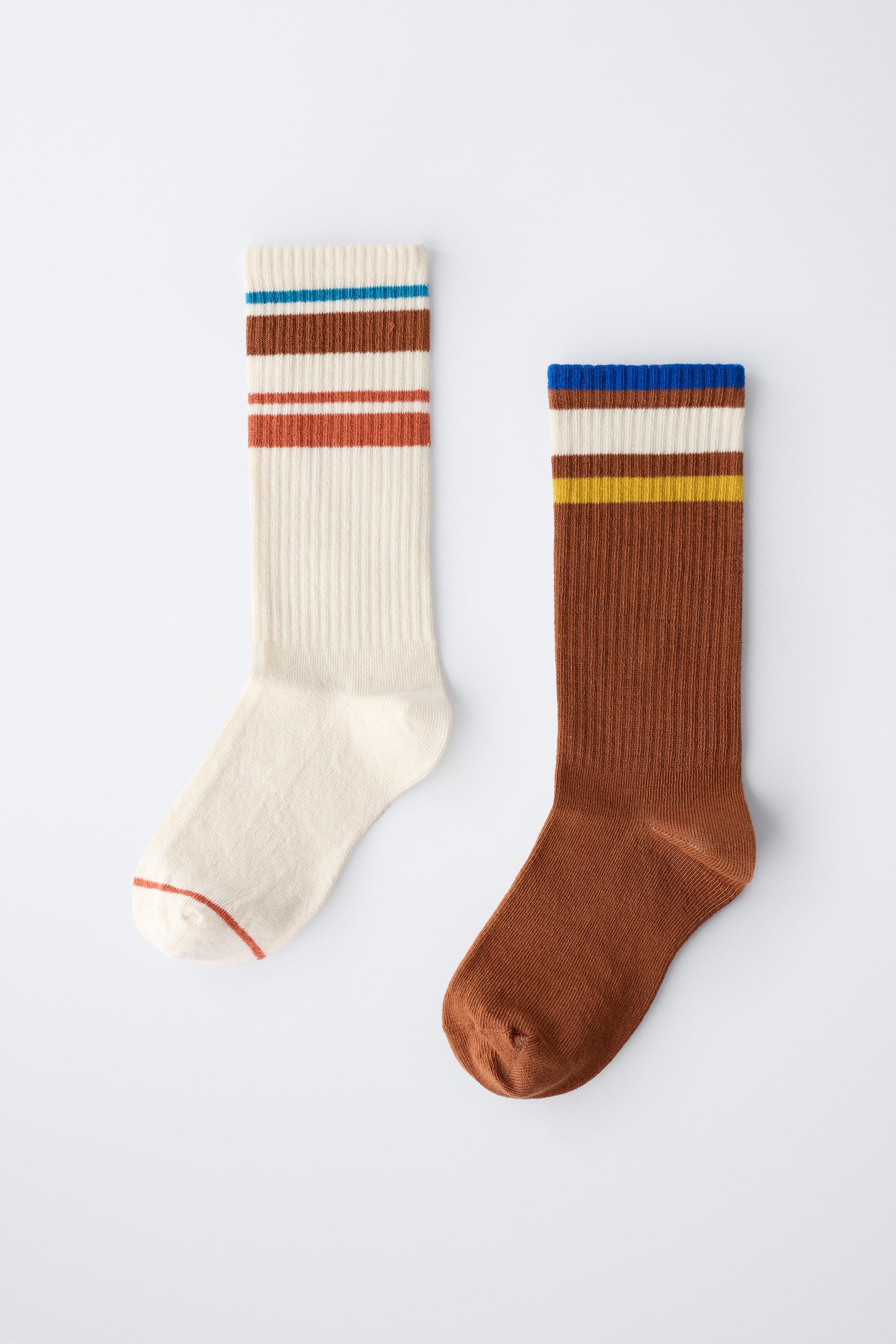 TWO-PACK OF STRIPED LONG SOCKS
