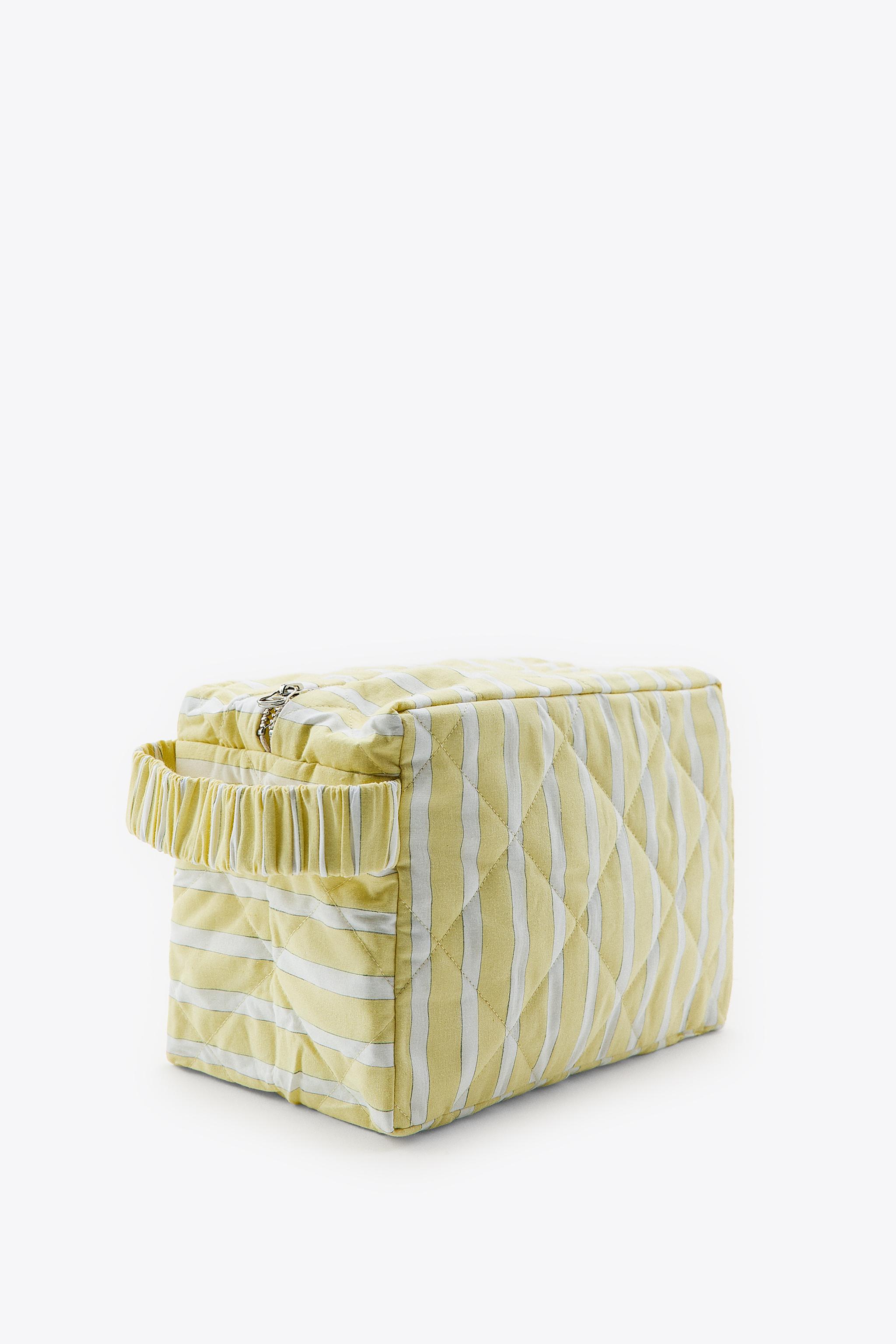 STRIPED TOILETRY BAG