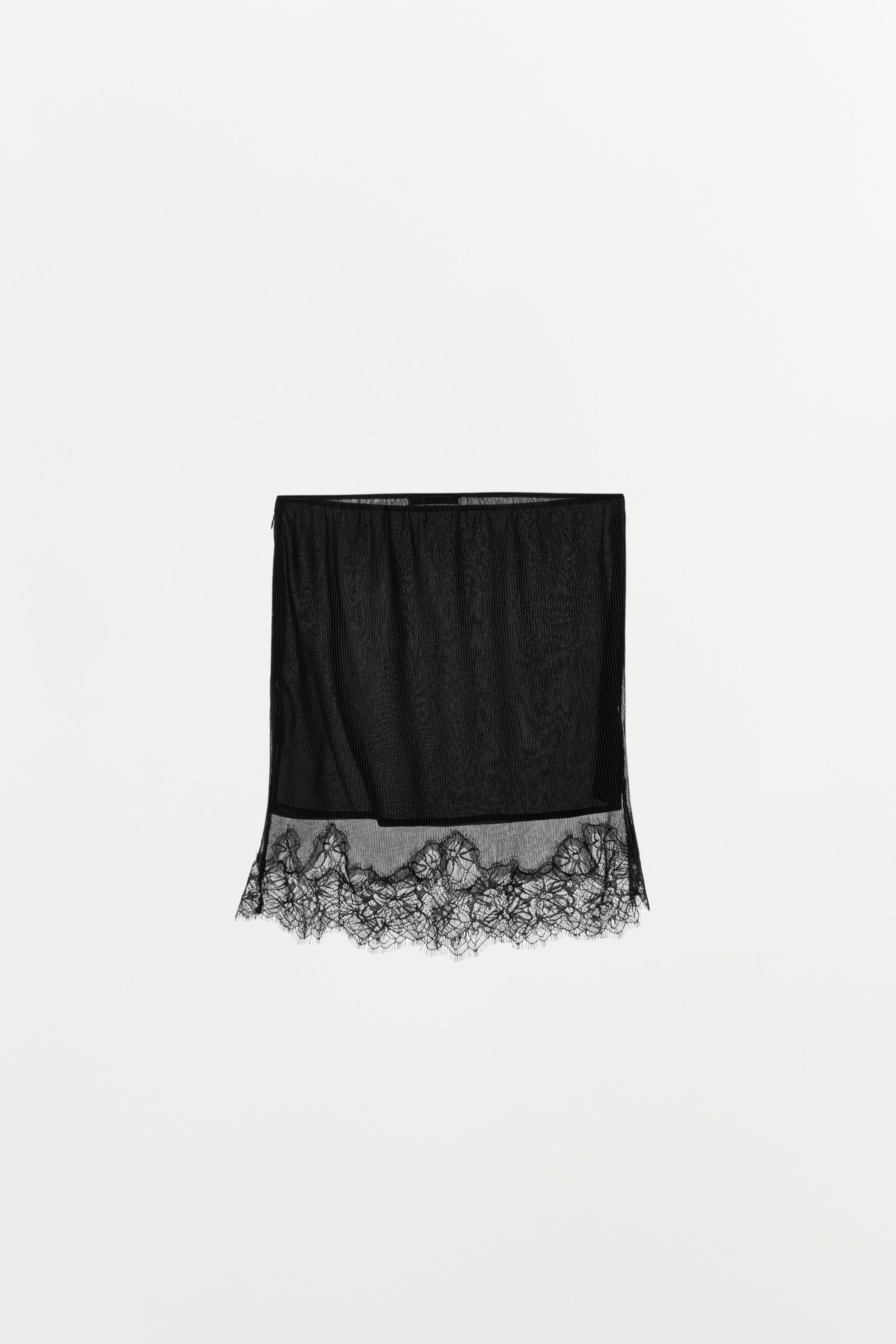 PLEATED LACE SKIRT