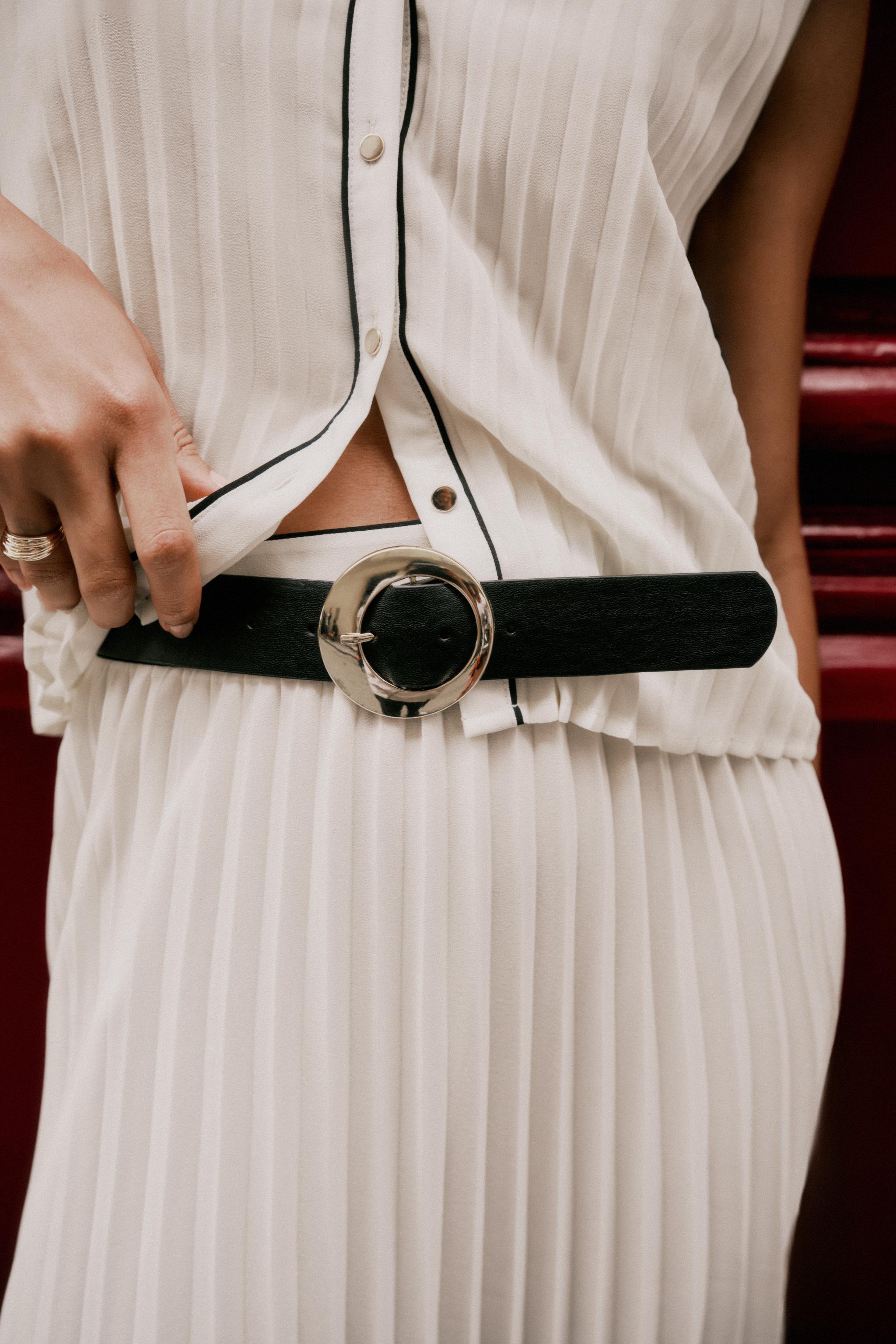 BELTED PLEATED MIDI SKIRT