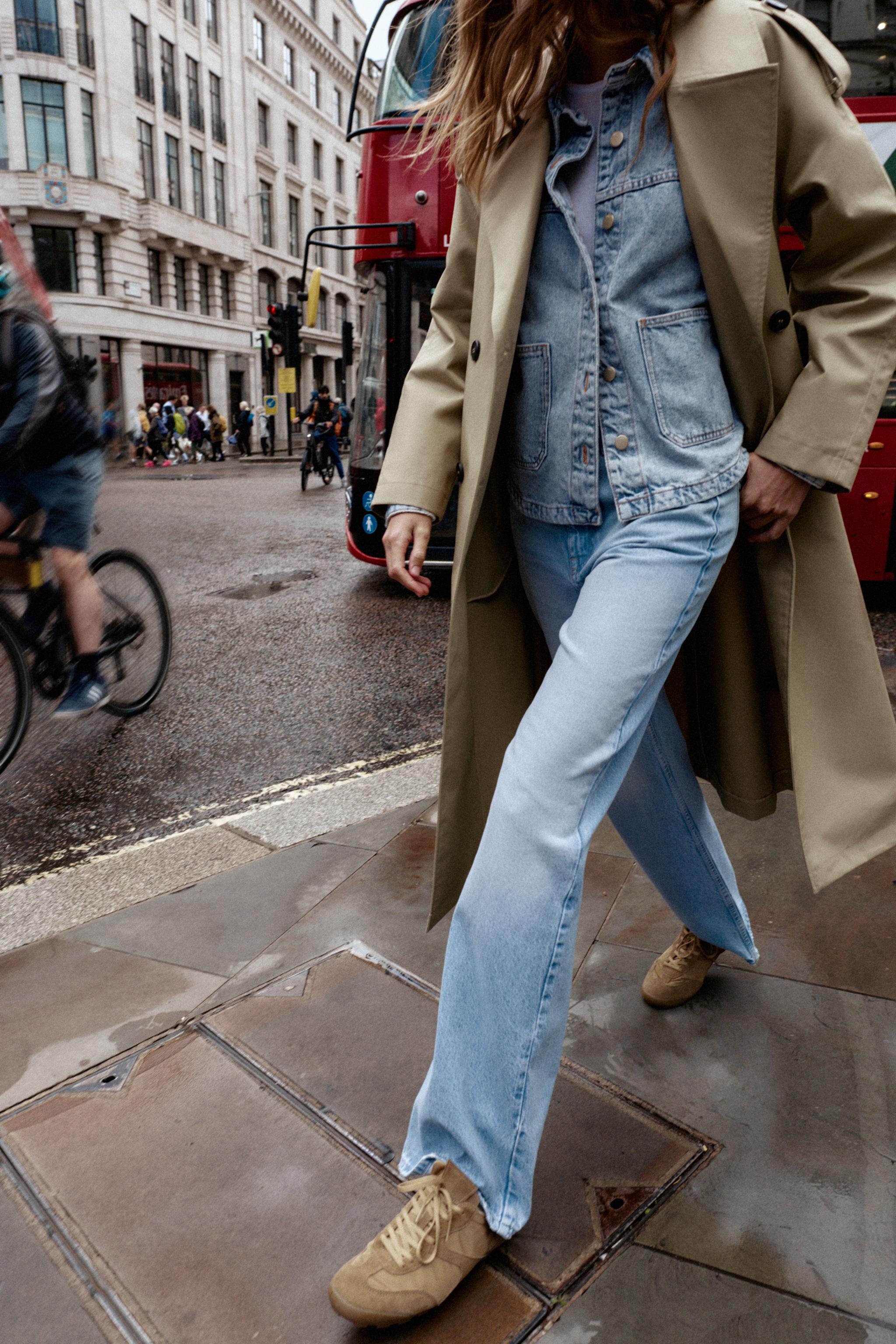 SOFT RUNNING SNEAKERS