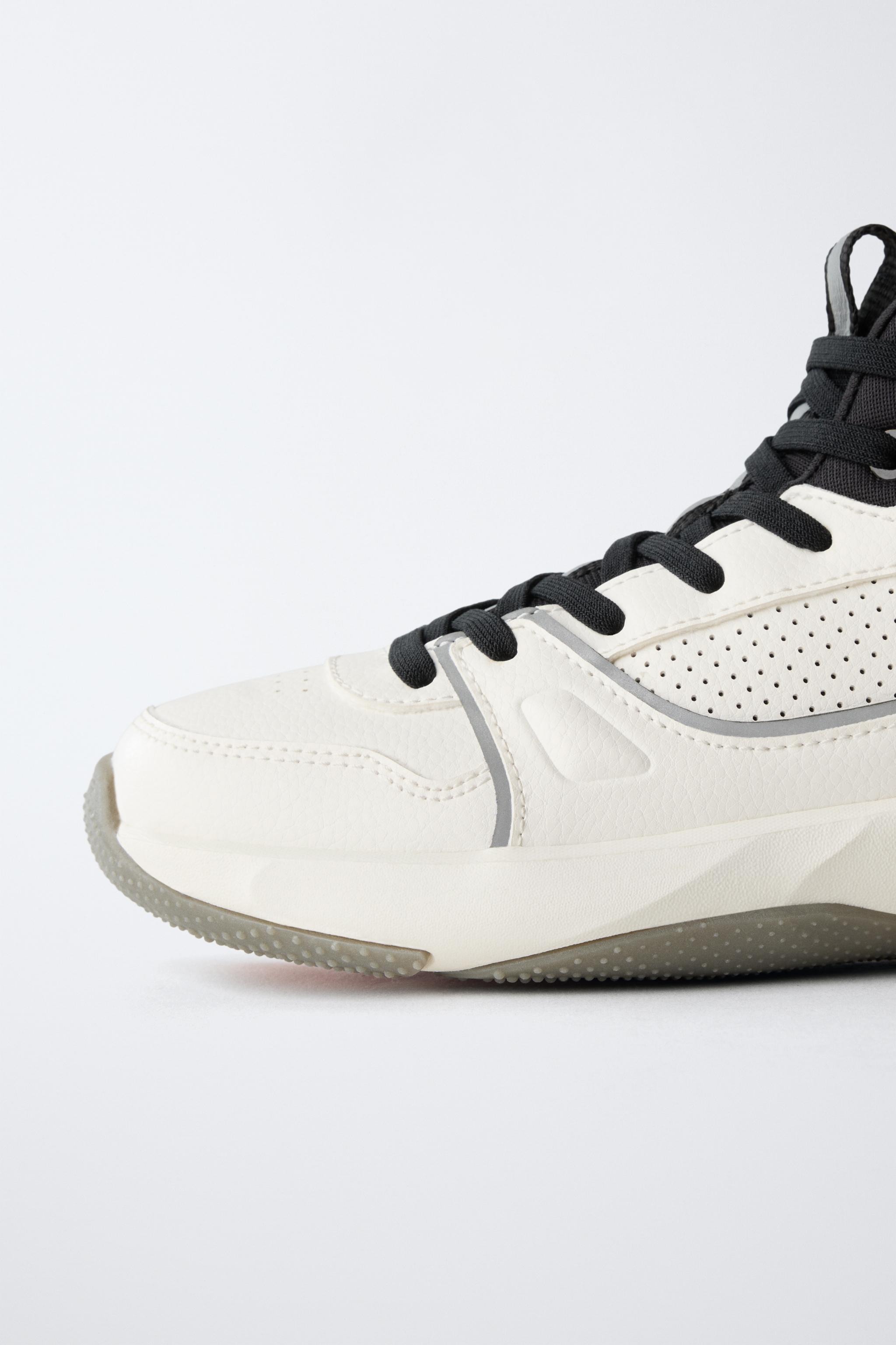 SPORTY HIGH TOP SNEAKERS