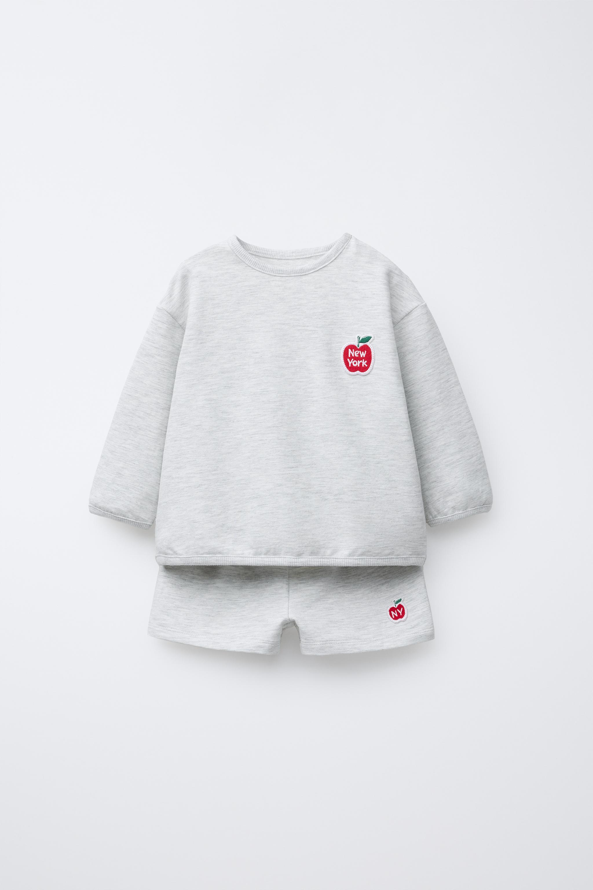 SWEATSHIRT AND BERMUDA SHORTS SET WITH APPLE PATCH
