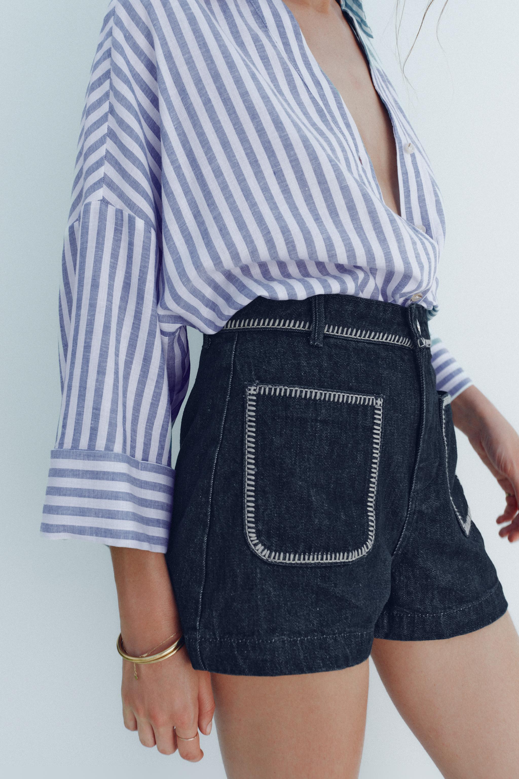 Z1975 HIGH-WAISTED DENIM SHORTS WITH TOPSTITCHING