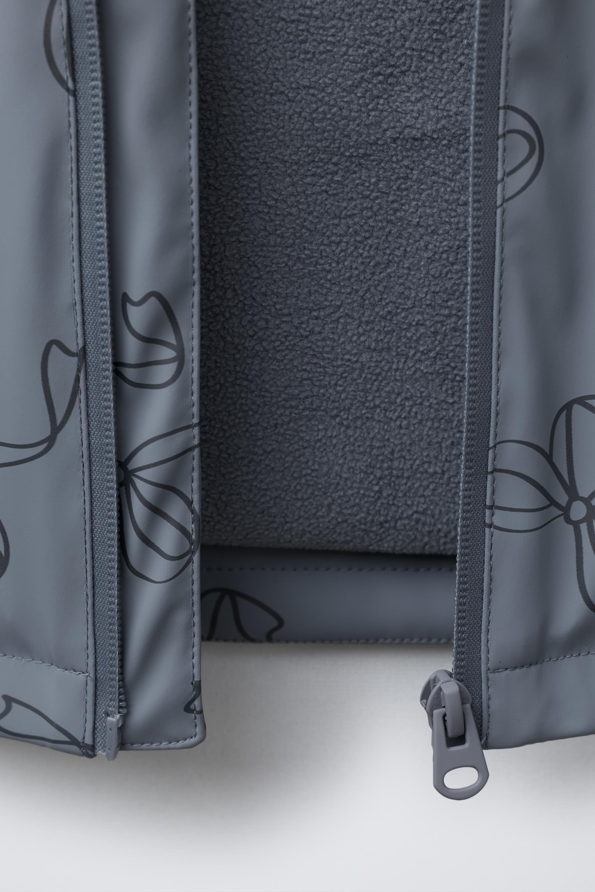 WATER RESISTANT PRINTED RUBBERIZED RAINCOAT