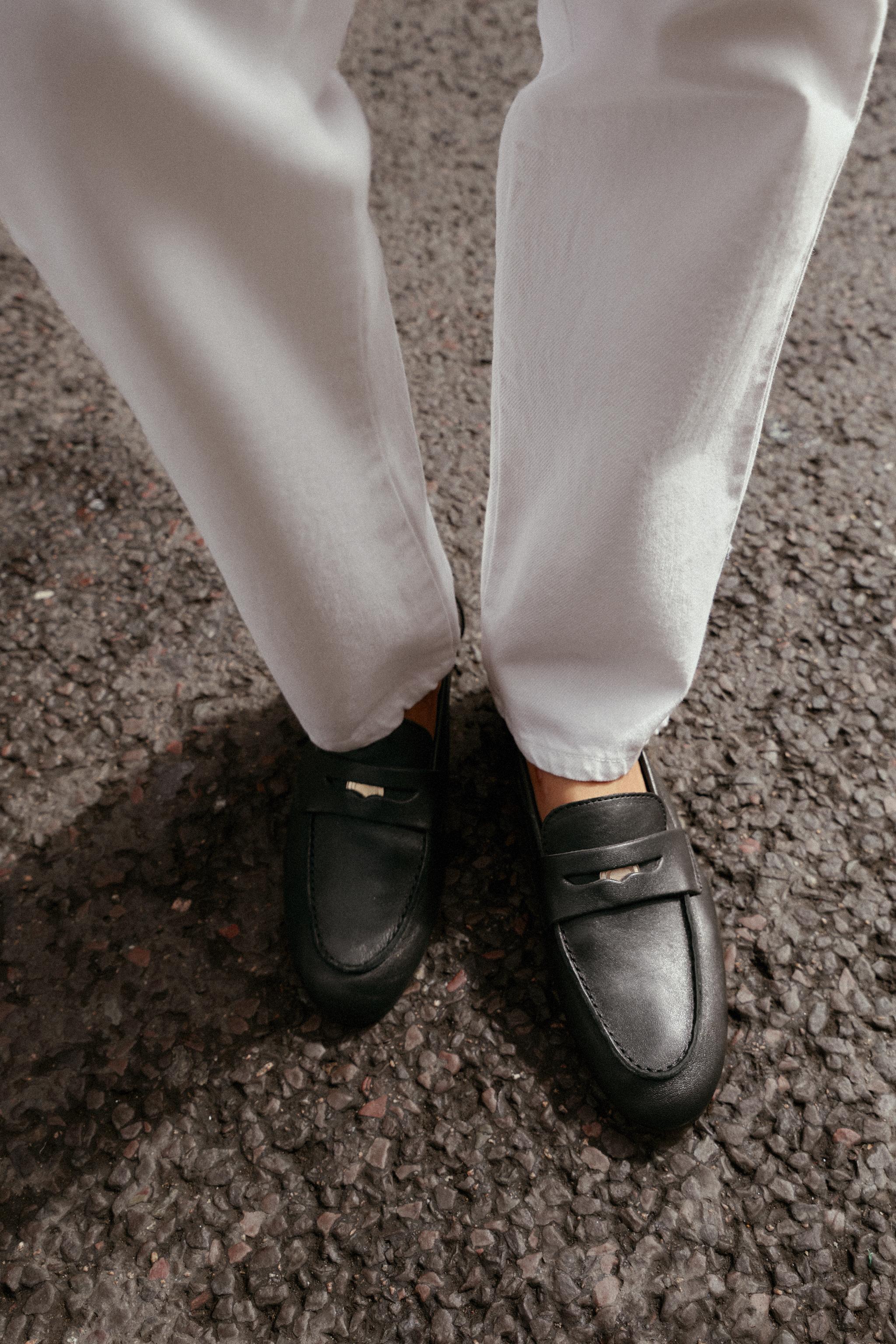 LEATHER PENNY LOAFERS
